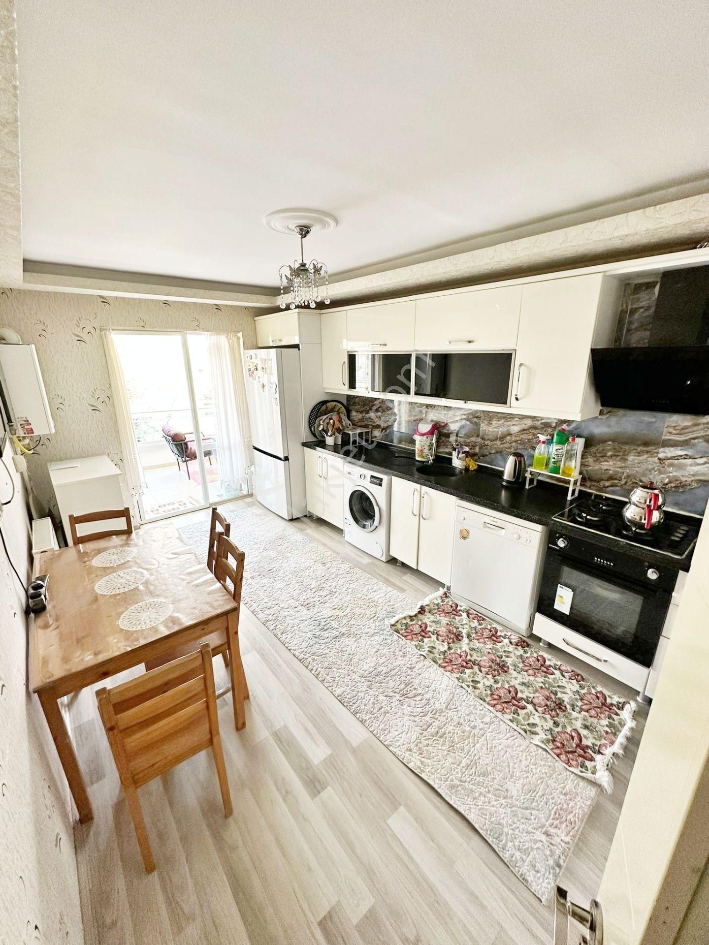 Yükseltepe Mah 4+1 Orta Katta Full+full Yapılı Satılık Daire