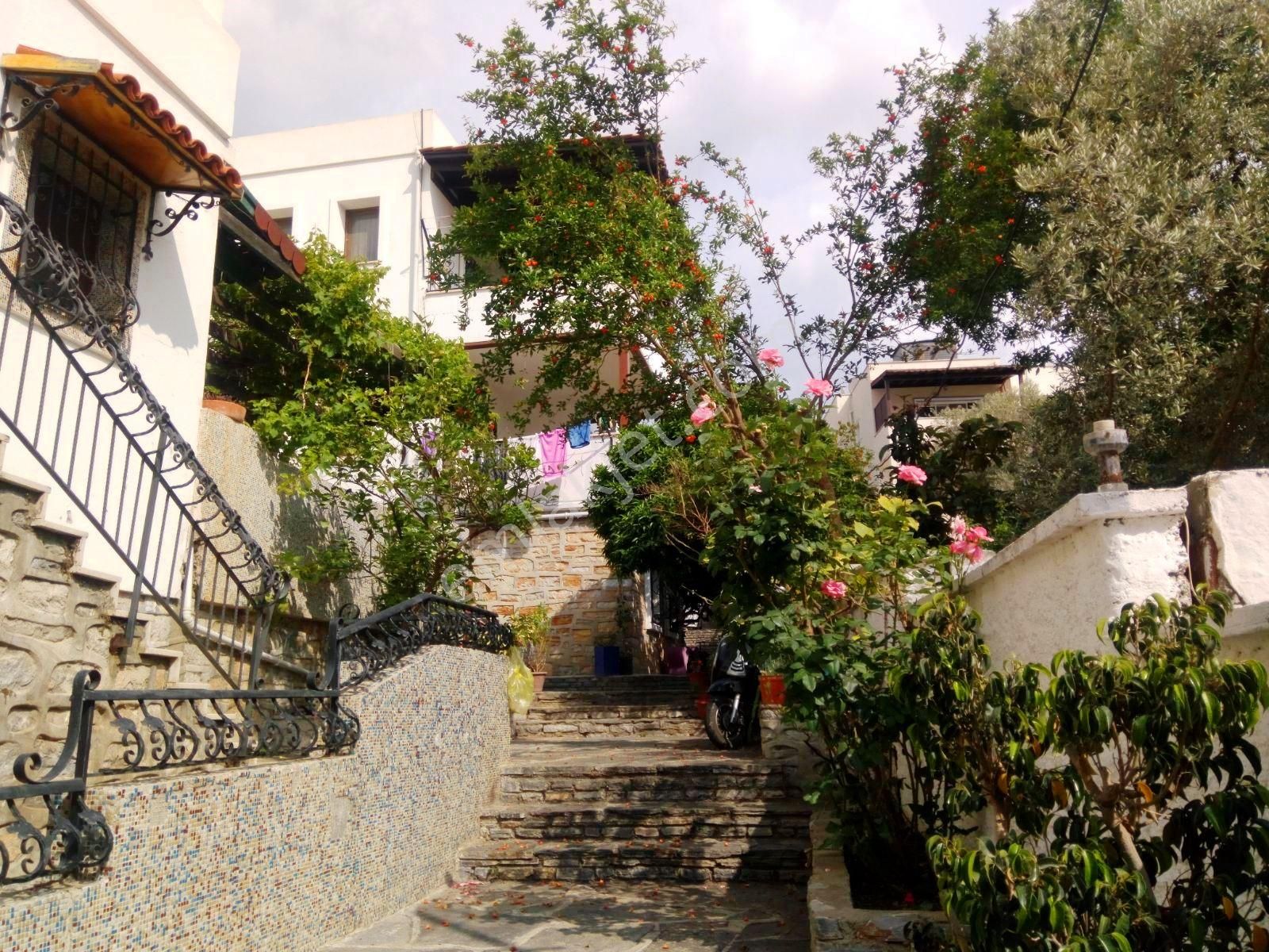 Bodrum Kumbahçe’de Muhteşem Konumda Satılık Bahçe Katı - Görsel 18