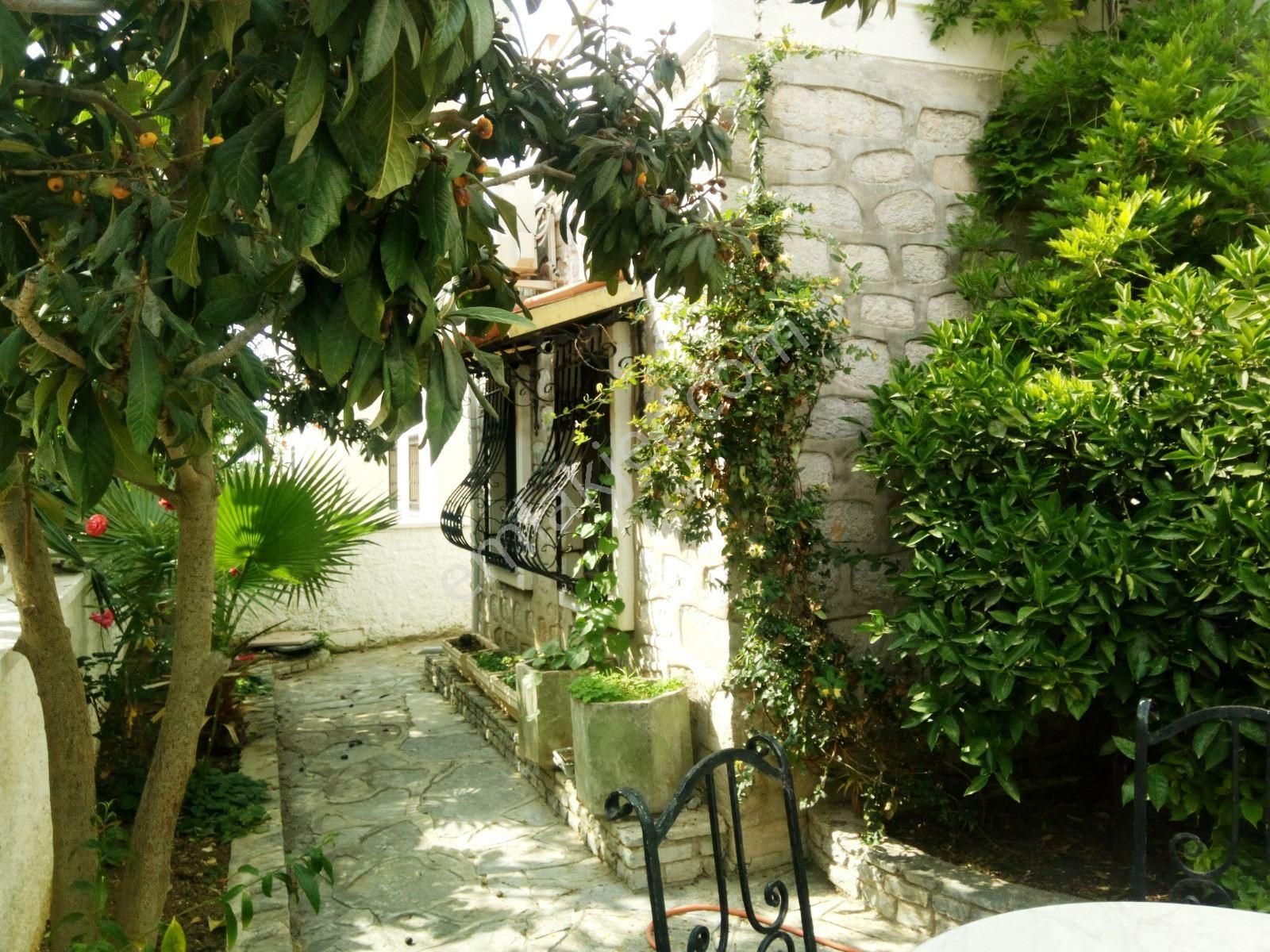 Bodrum Kumbahçe’de Muhteşem Konumda Satılık Bahçe Katı - Görsel 16