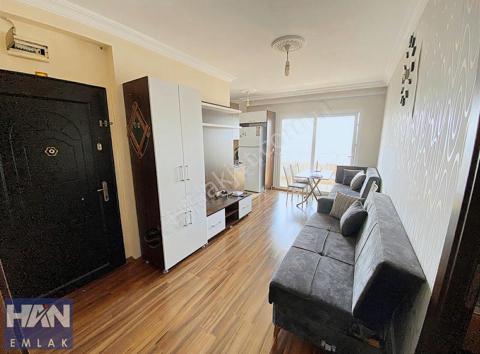 Han Emlak'tan Üniversite Caddesinde 2+1 Full Eşyalı Daire
