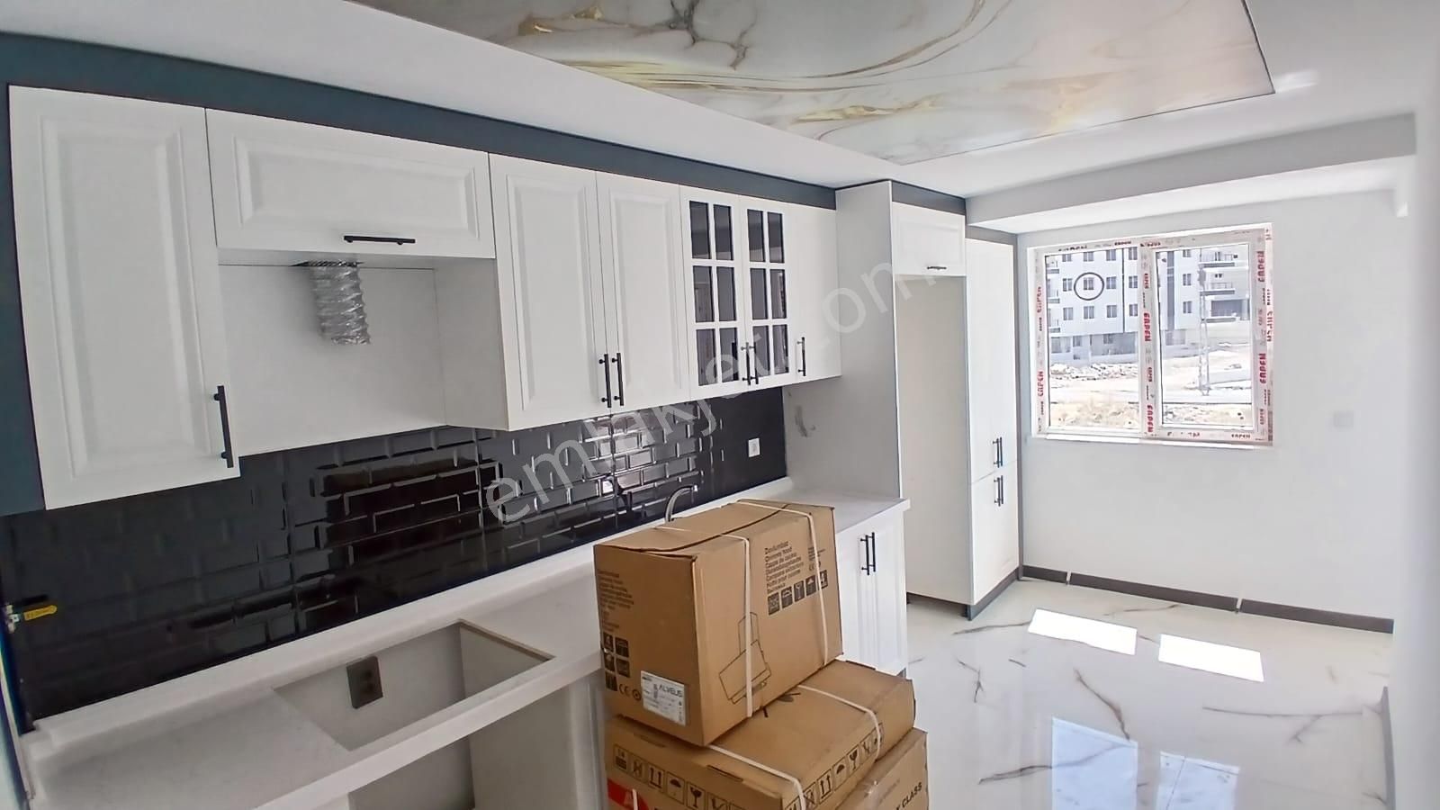 Altıntaş'tan Mustafa Kemal Mah Ultra Lüks Ara Kat Sıfır 4+1 Kiralık Daire