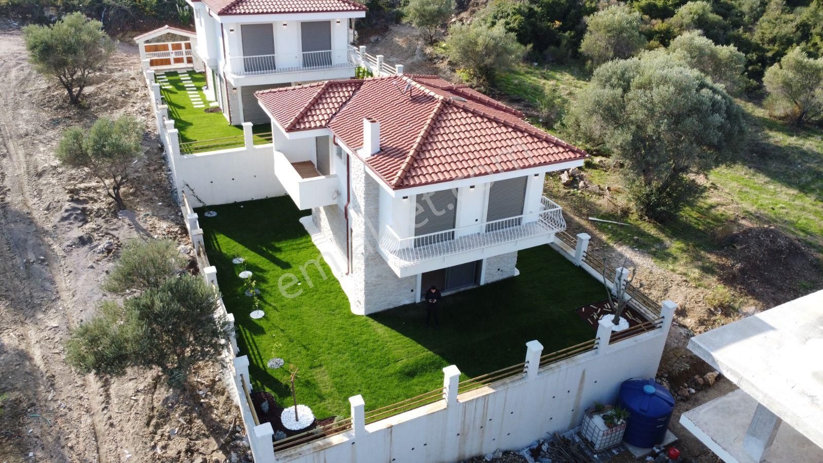 Mordoğan Kaynarpınar'da 3+1 Deniz Manzaralı Satılık Müstakil Dublex Villa