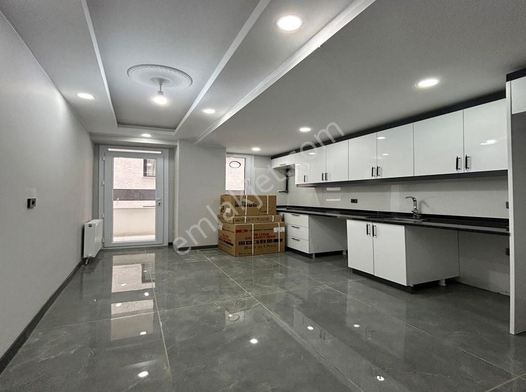 Reşit Paşa Cadde Üzeri Çift Balkonlu Sıfır Bina 2+1 Büyük Tip - Görsel 6