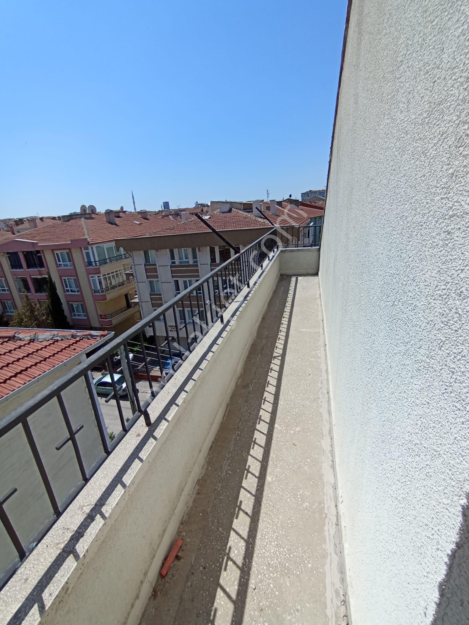 Sincan Plevne Mah'de 5+1 Ön Cephe Dublex Yapılı Daire - Görsel 21