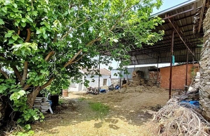 Pirlibey Mahallesinde Satılık Bahçeli Müstakil Ev - Görsel 22