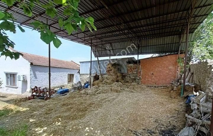 Pirlibey Mahallesinde Satılık Bahçeli Müstakil Ev - Görsel 23