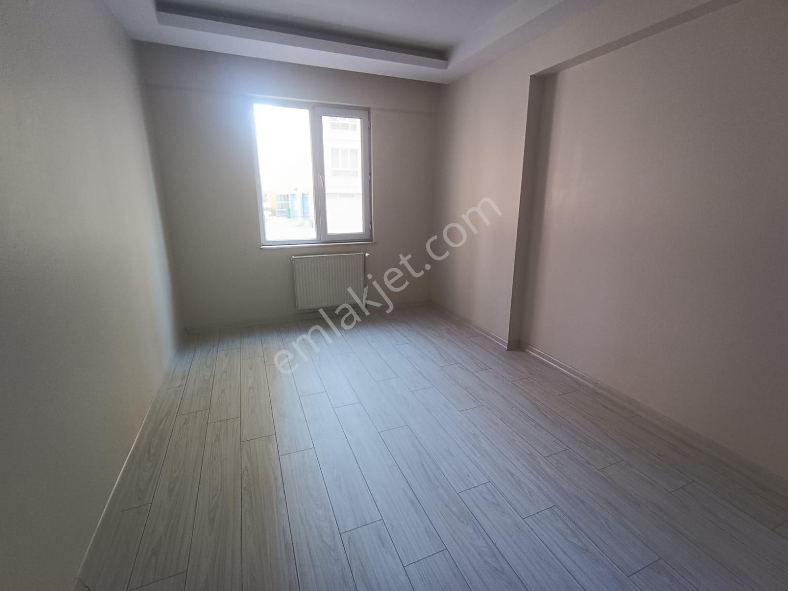 Mevlana Mah.155m2 3+1 Satılık Daire 50/3