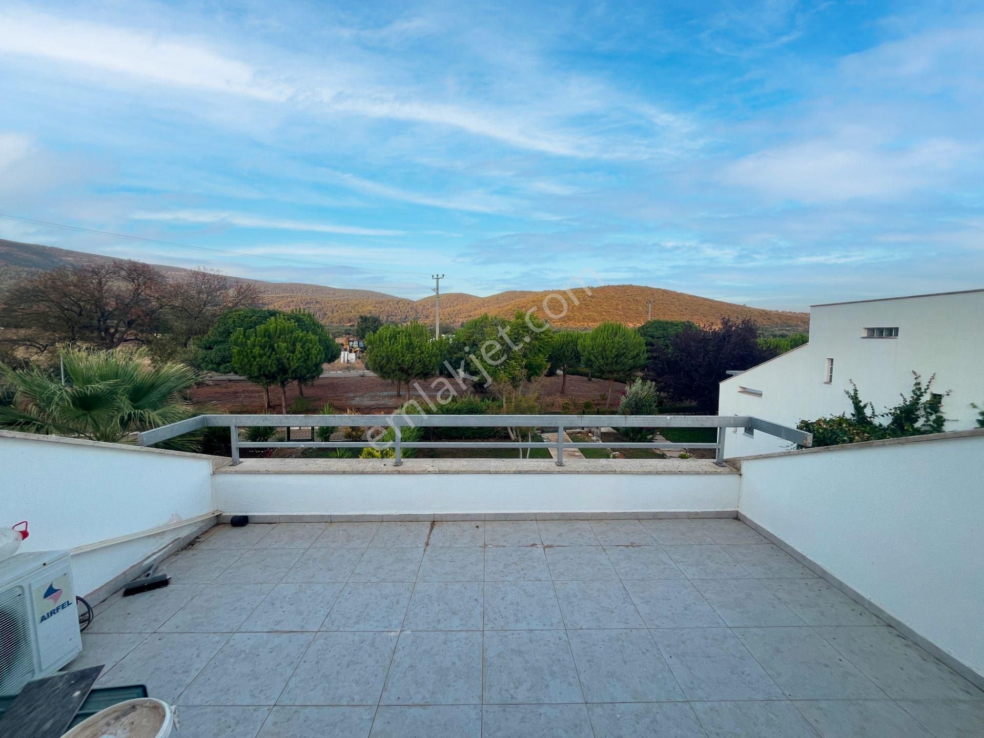 Kıyıkışlacık'ta Havuzlu Özel Sitede Satılık 2+1 Dubleks Villa - Görsel 26