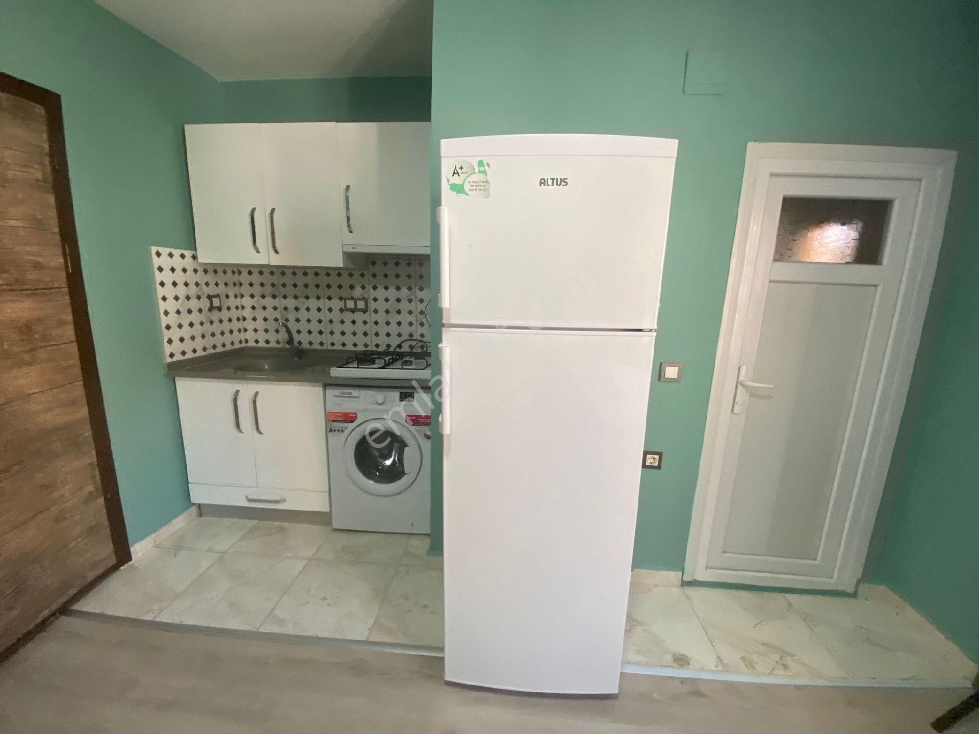 Beyaz Evler Mahallesi Eşyalı Daire 1+0