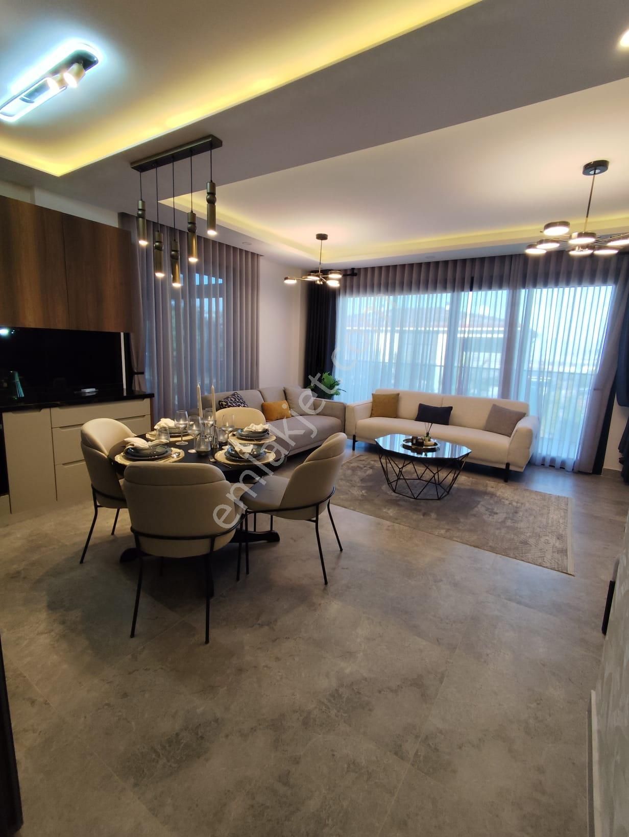 Geniş Ve Ferah Yaşam Alanı! Özel Havuzlu 5+2 Müstakil Villa
