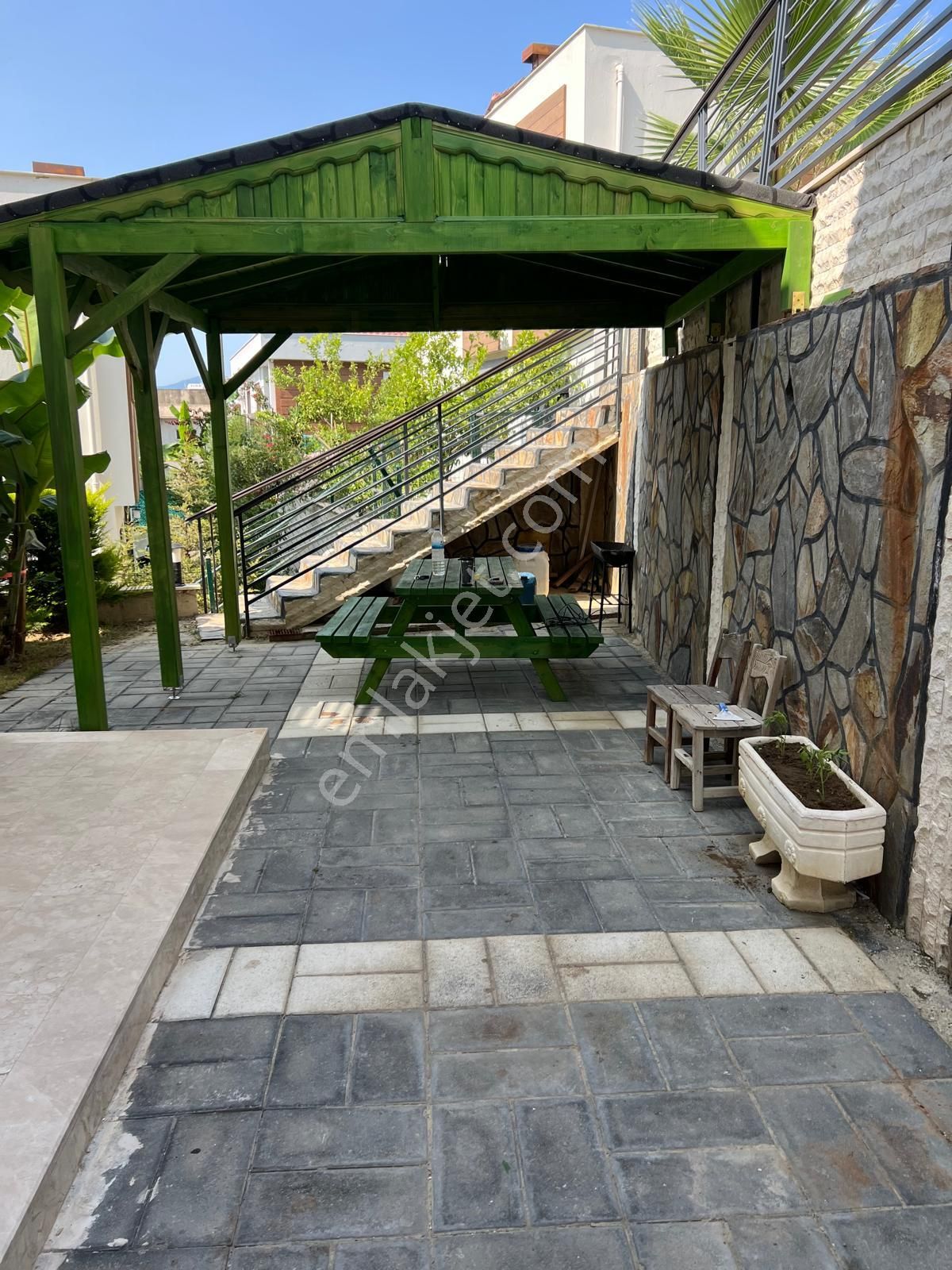 Kadınlar Denizi Mevkinde Tek Müstakil Eşyalı Doğalgazlı 4+1 Villa - Görsel 8