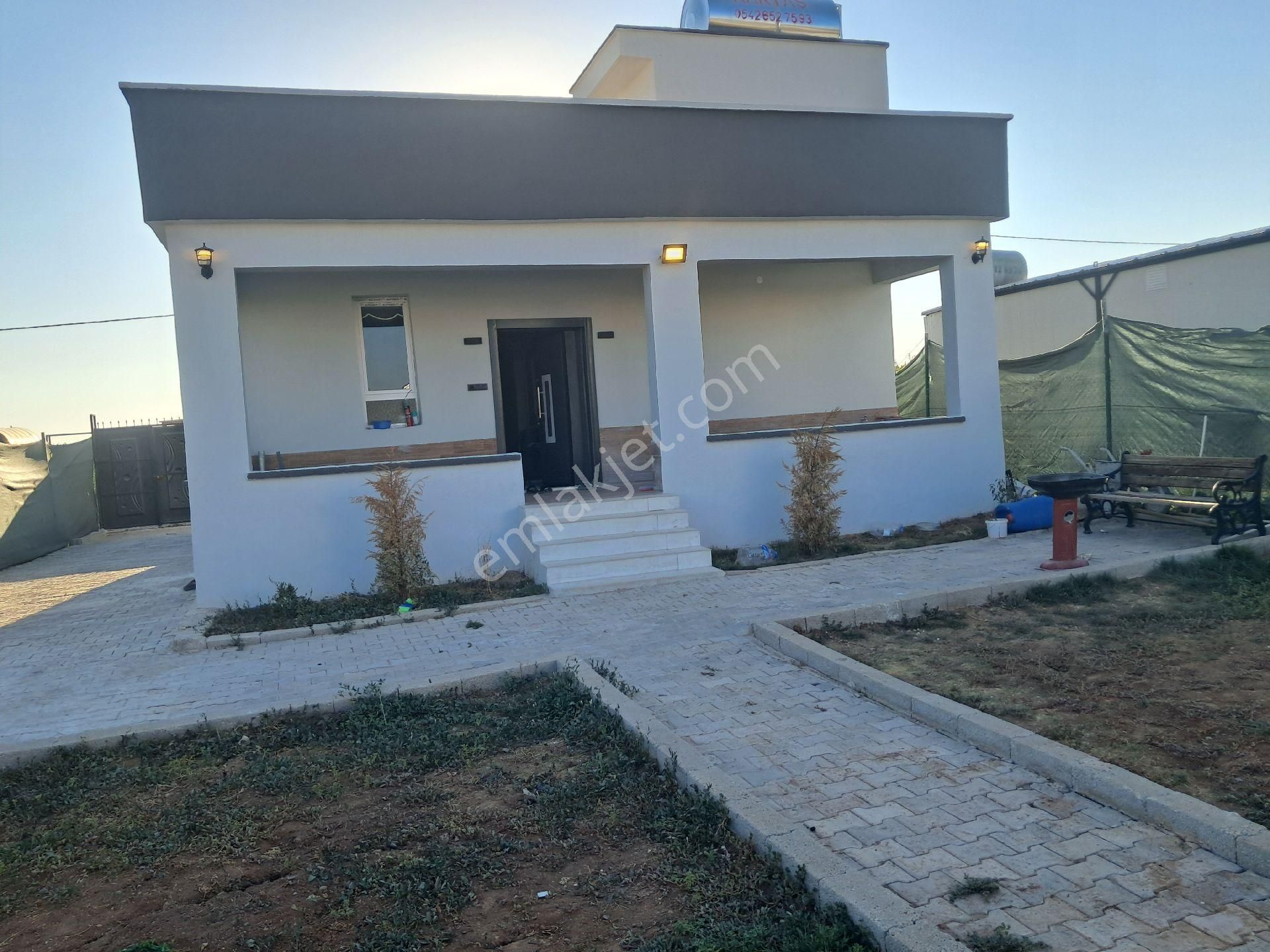Akziyaret Villakent'te Satılık Lüx Bağ Evi