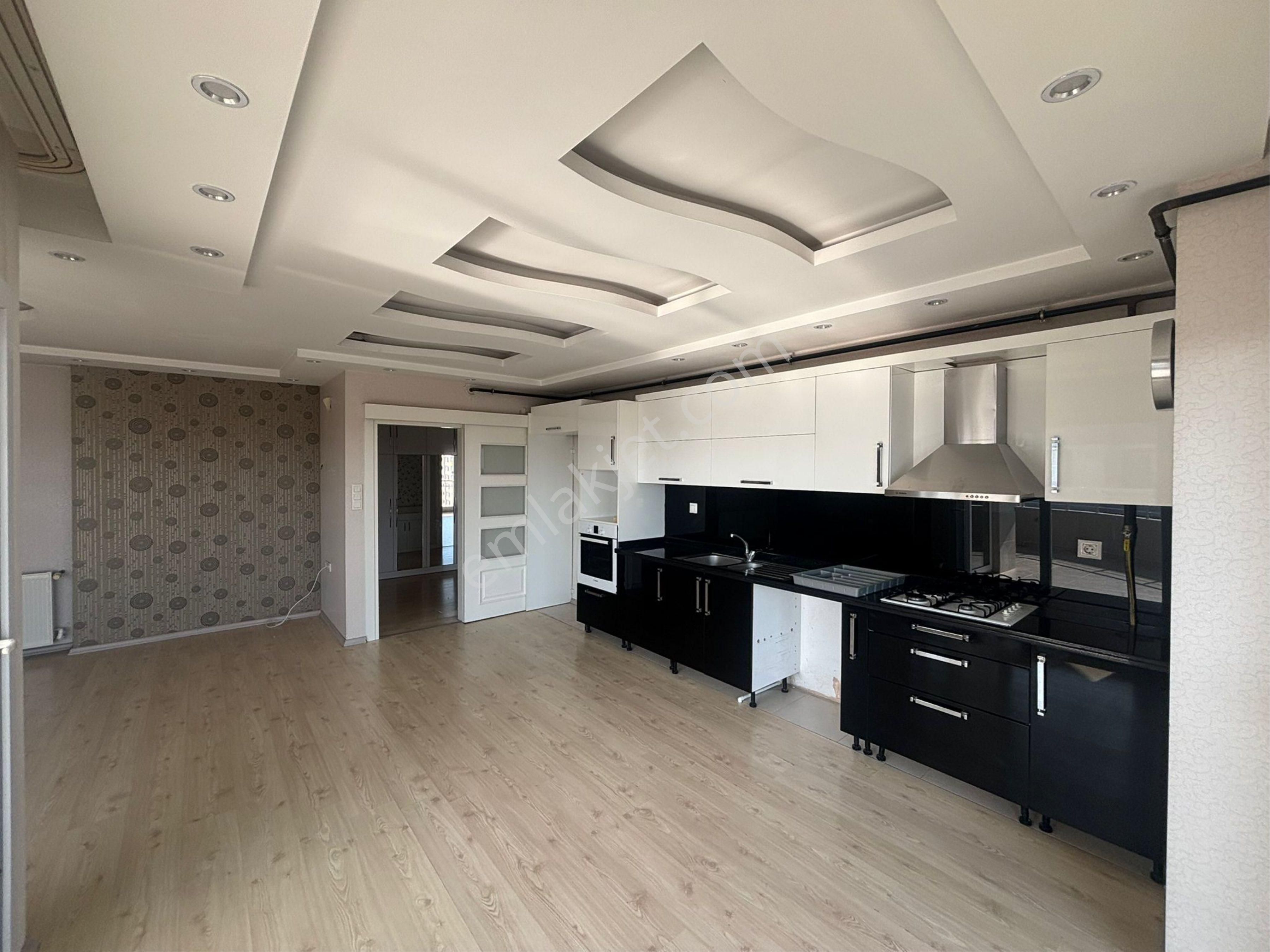 G.paşada Yüzme Havuzu Sitede 4+1+çift.b+kilerli Doğalgazlı