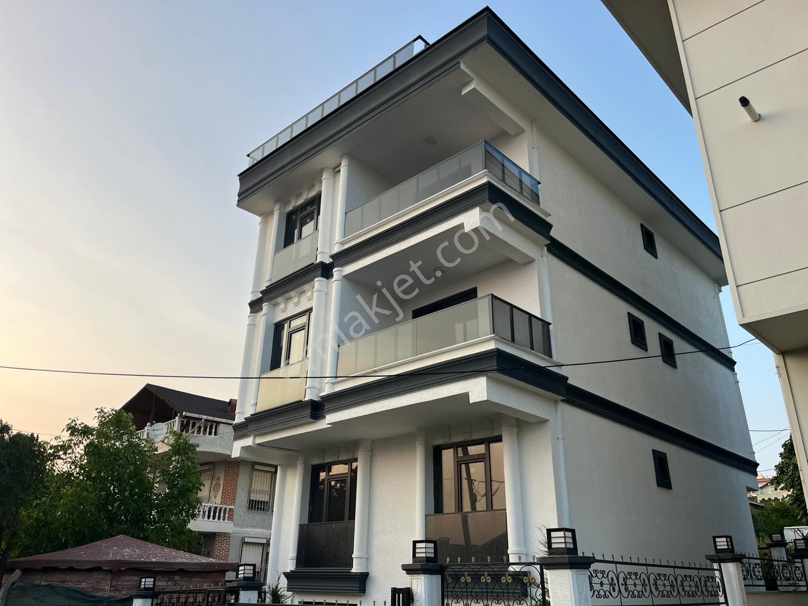 Yenimahalle'de Eşsiz Deniz Manzaralı 8+2 Yeni Nesil Lüks Villa - Görsel 34