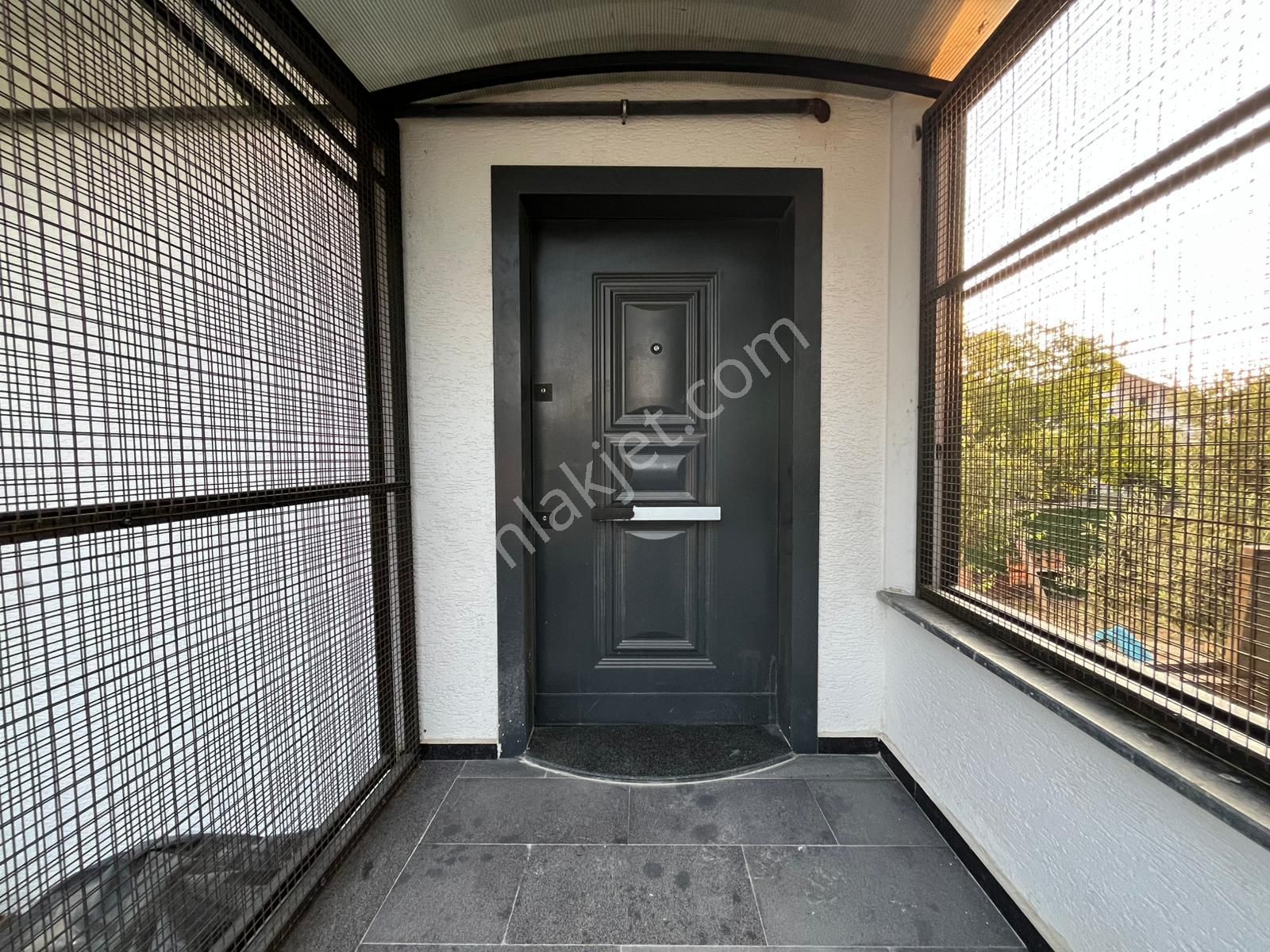 Yenimahalle'de Eşsiz Deniz Manzaralı 8+2 Yeni Nesil Lüks Villa - Görsel 30