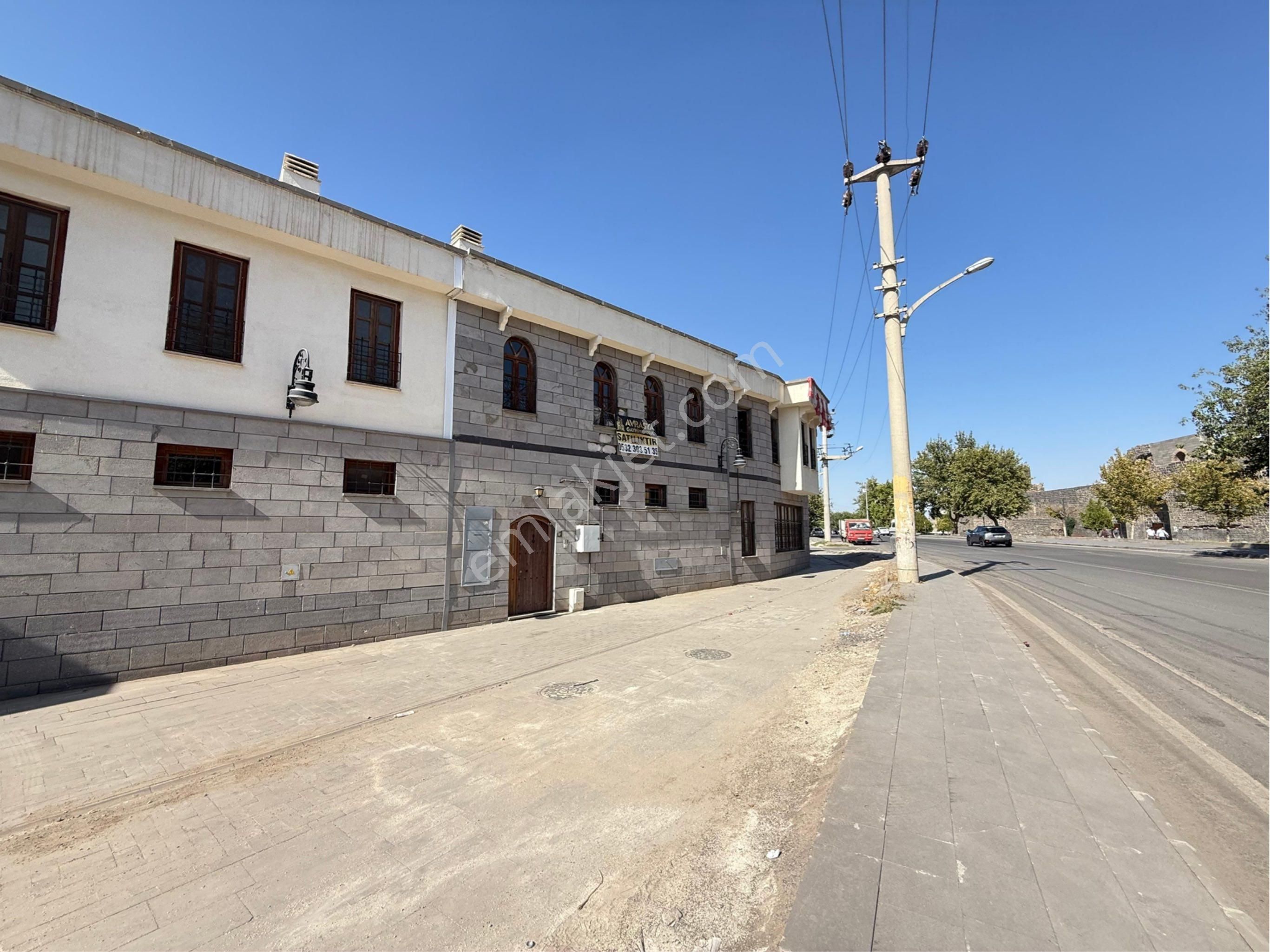 Everest 21 Gayrimenkulden Sur’da Ana Cadde Üzerinde Satılık Dublex Villa - Görsel 2