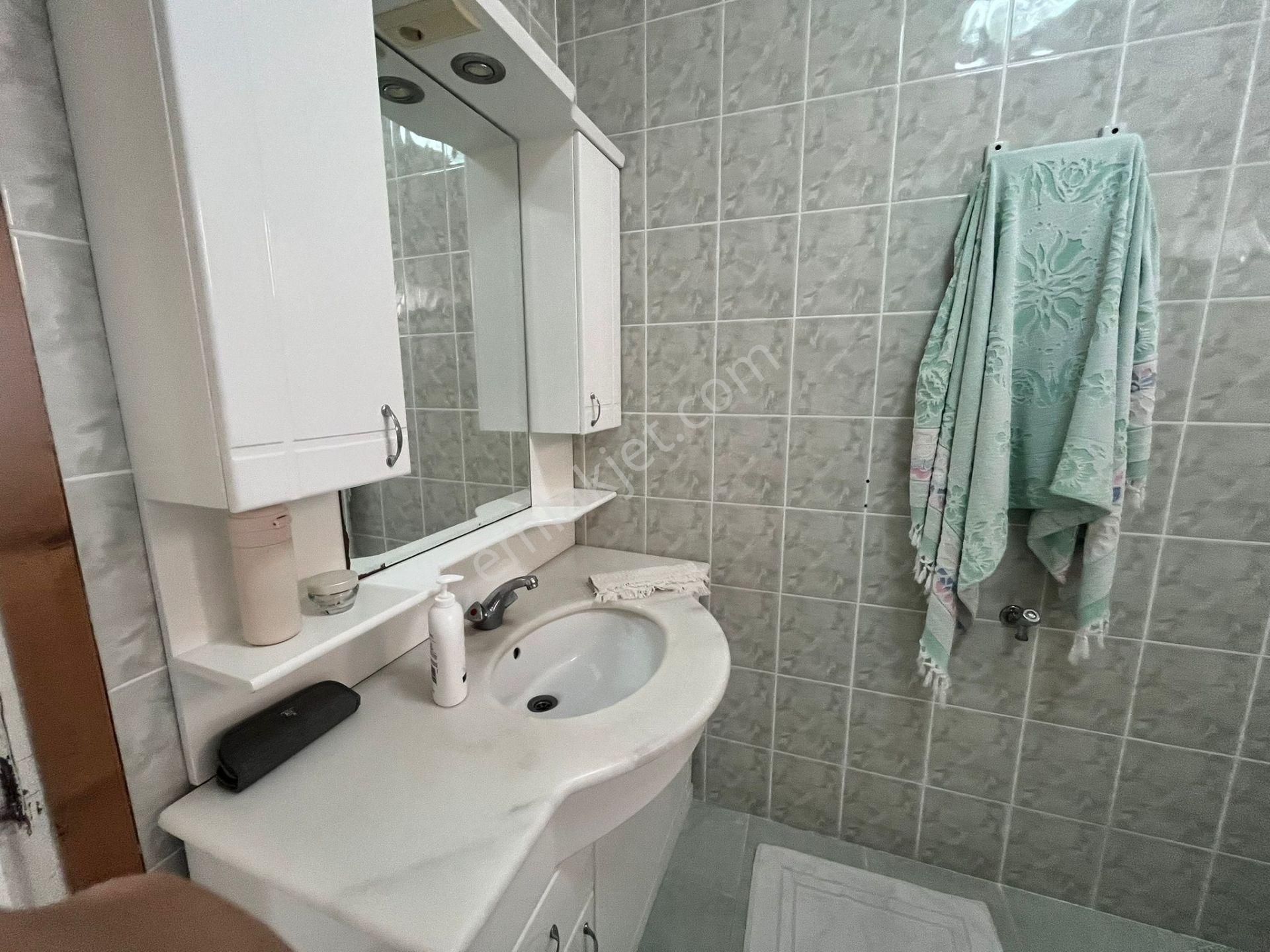 Remax 'den Yeniçiflik'te Denize Sıfır 1370m² Arsa İçinde Villa - Görsel 11