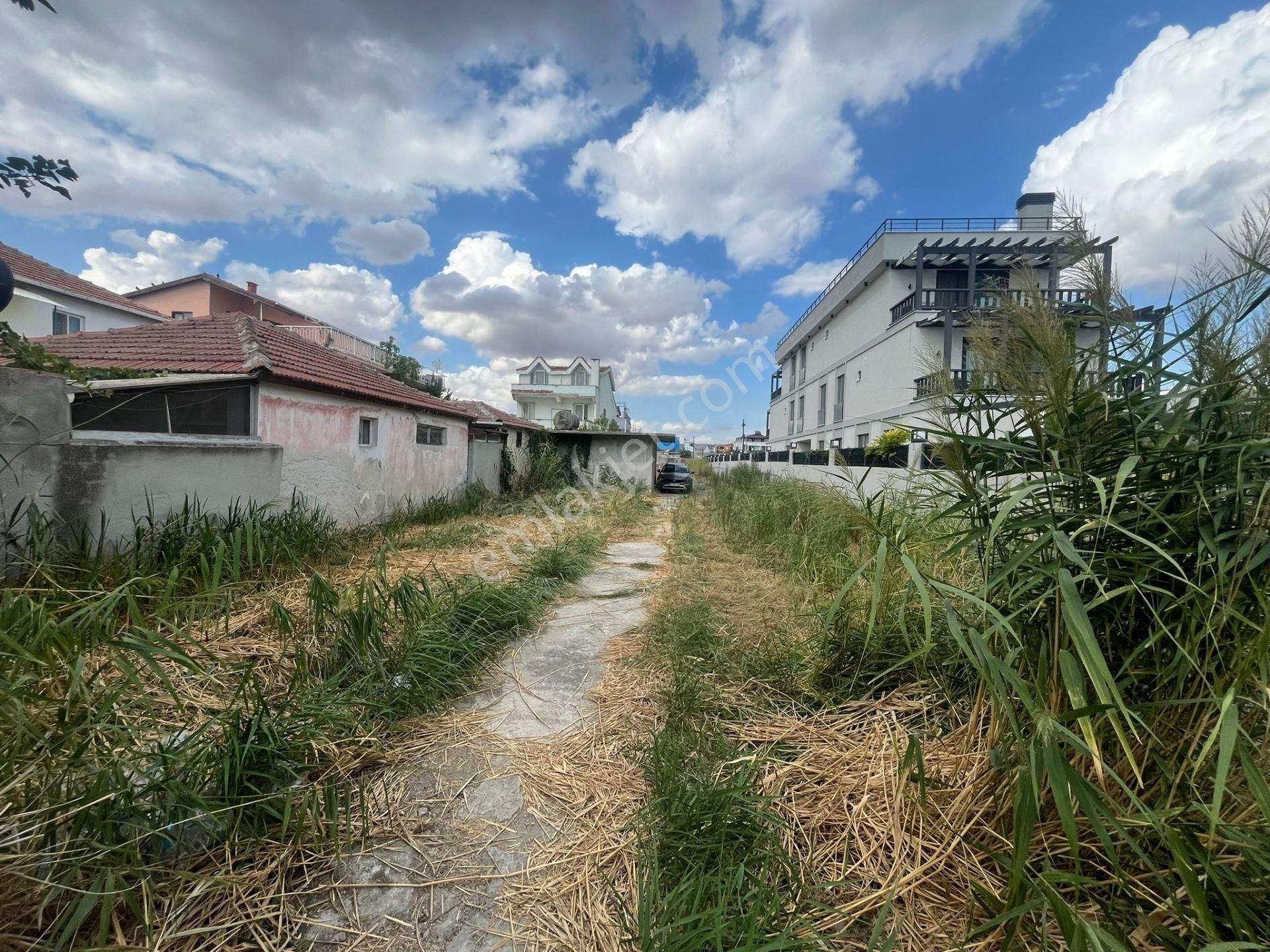 Remax 'den Yeniçiflik'te Denize Sıfır 1370m² Arsa İçinde Villa - Görsel 25