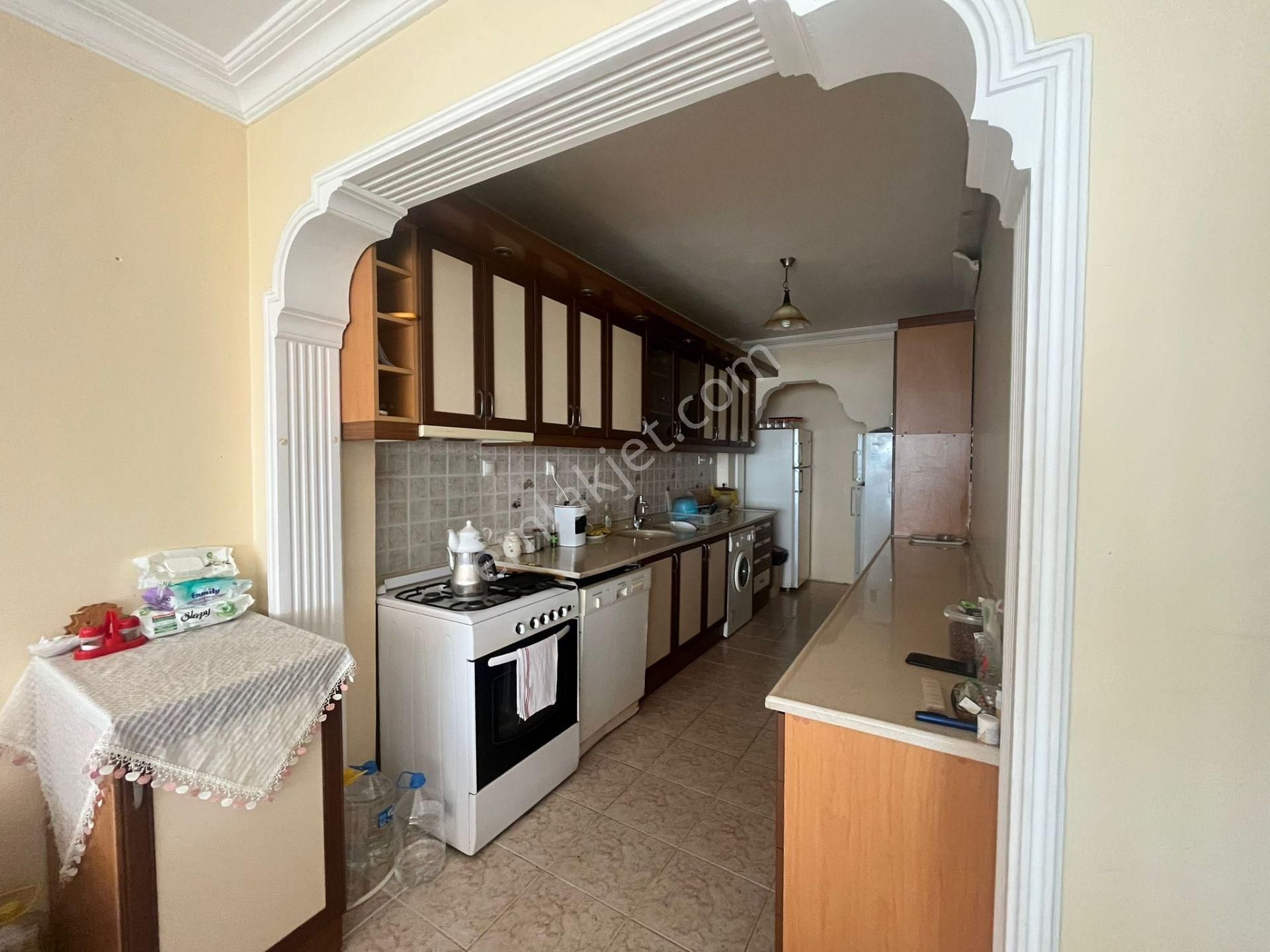 Remax 'den Yeniçiflik'te Denize Sıfır 1370m² Arsa İçinde Villa - Görsel 13