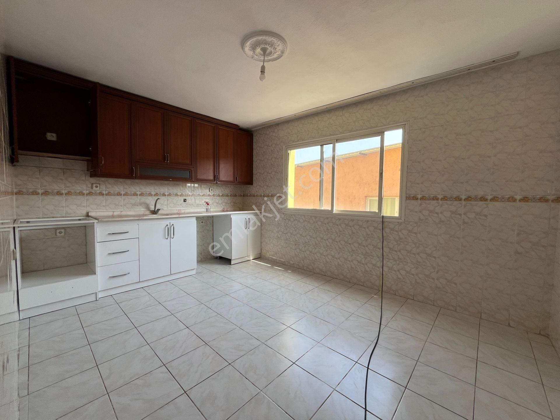 Gümüşpala Ana Cadde Üzeri, Yeni Boyalı, Ara Kat 3+1 Kiralık Daire - Görsel 5