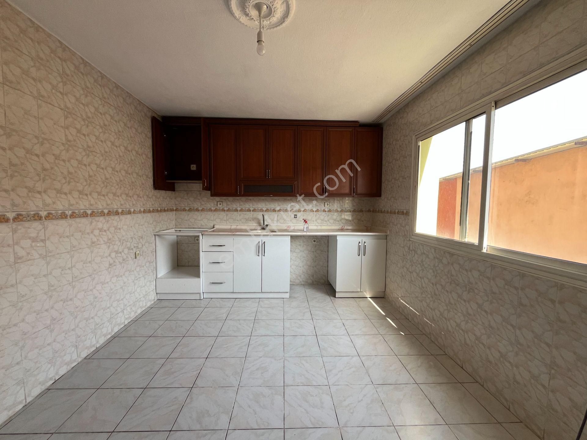 Gümüşpala Ana Cadde Üzeri, Yeni Boyalı, Ara Kat 3+1 Kiralık Daire - Görsel 7