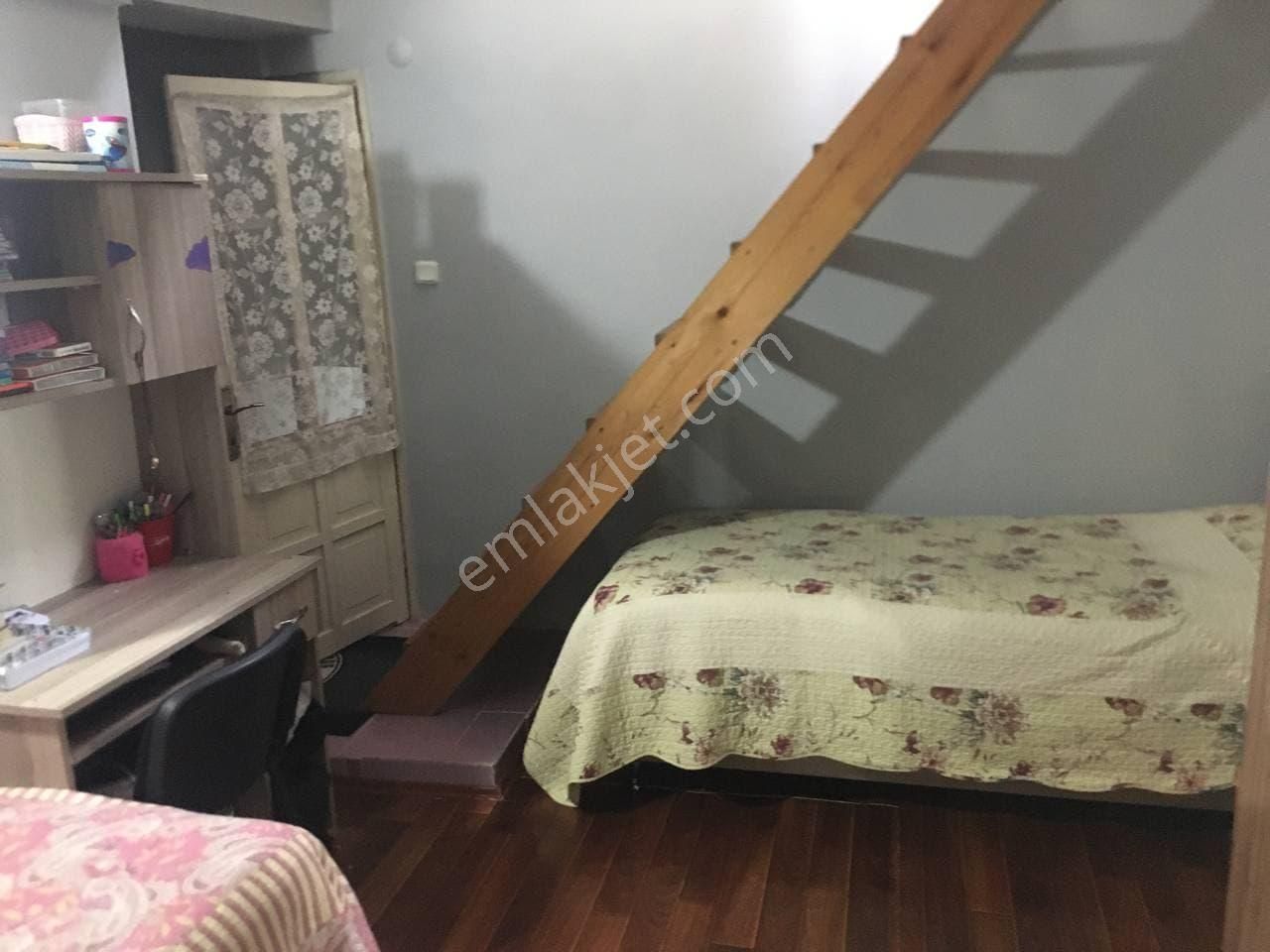 Urla Merkez'de 320 M2 Arsa İçinde İki Adet Müstakil Ev - Görsel 7