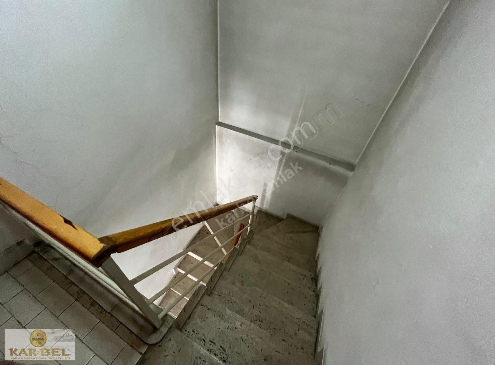 Hanaybaşı Mahallesi Sille Yolu Yakınında Satılık 5+1 Villa