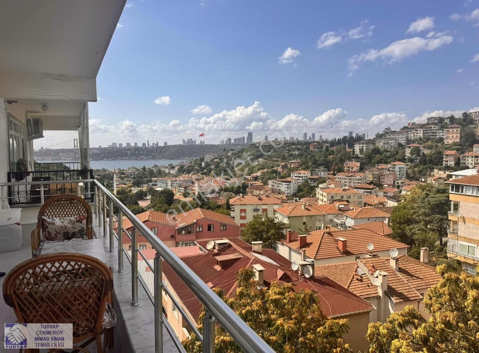 Çengelköy Güzeltepe Satılık Deniz Manzaralı 3+1 Ara Kat Daire