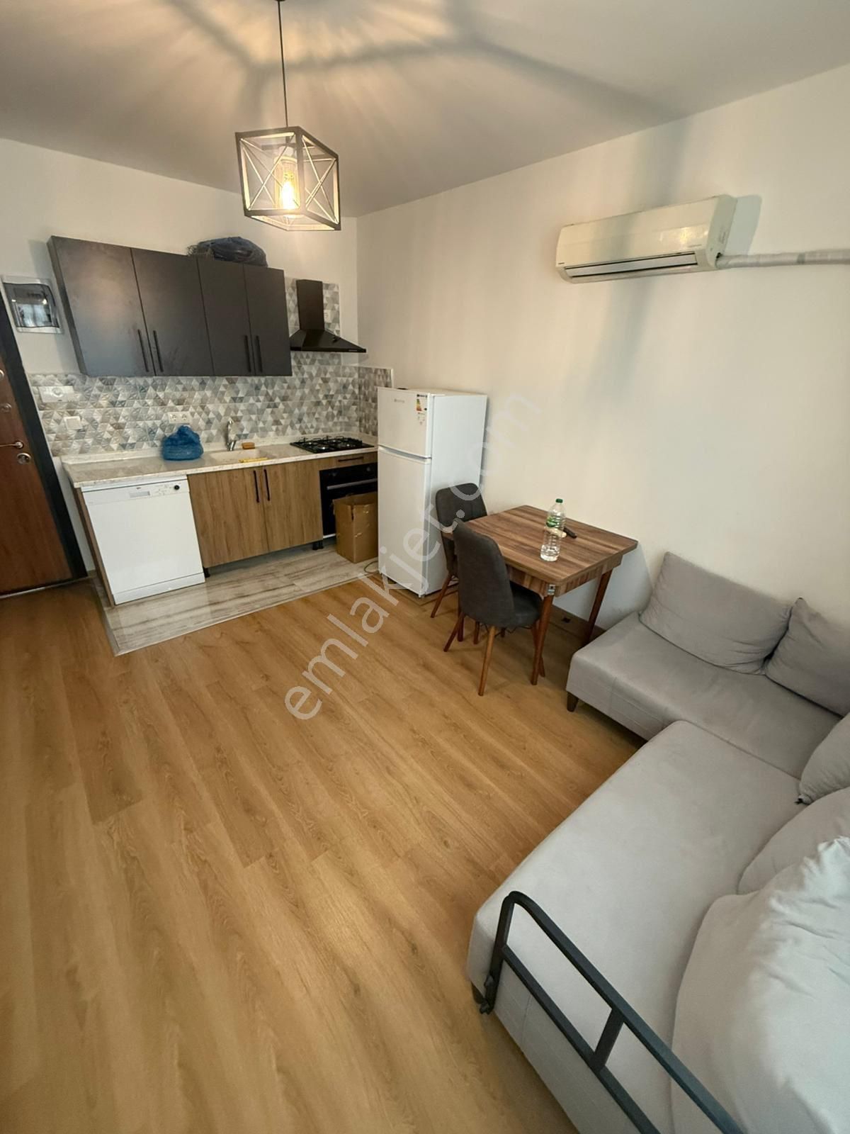 Beyazevlerde Eşyalı Kiralık 1+1 Lüks Daire