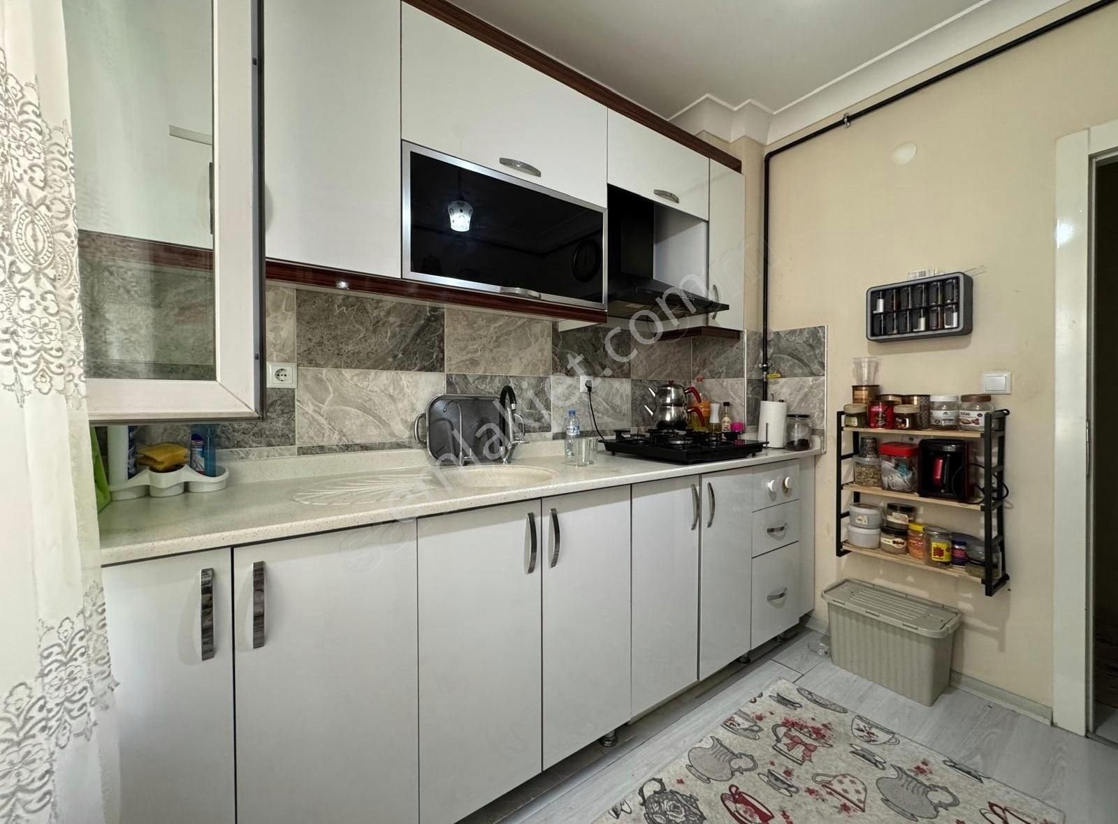 Evim Ankara'dan Kanuni Mah.ön Cephe Giriş Kat 3+1 Yapılı Daire!!