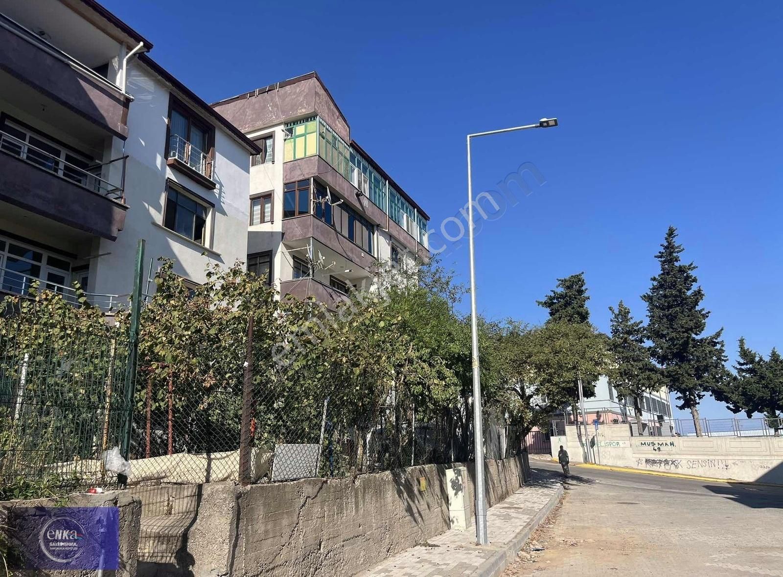 Enka'dan Derince Çınarlıda Kiralık 2+1 Daire