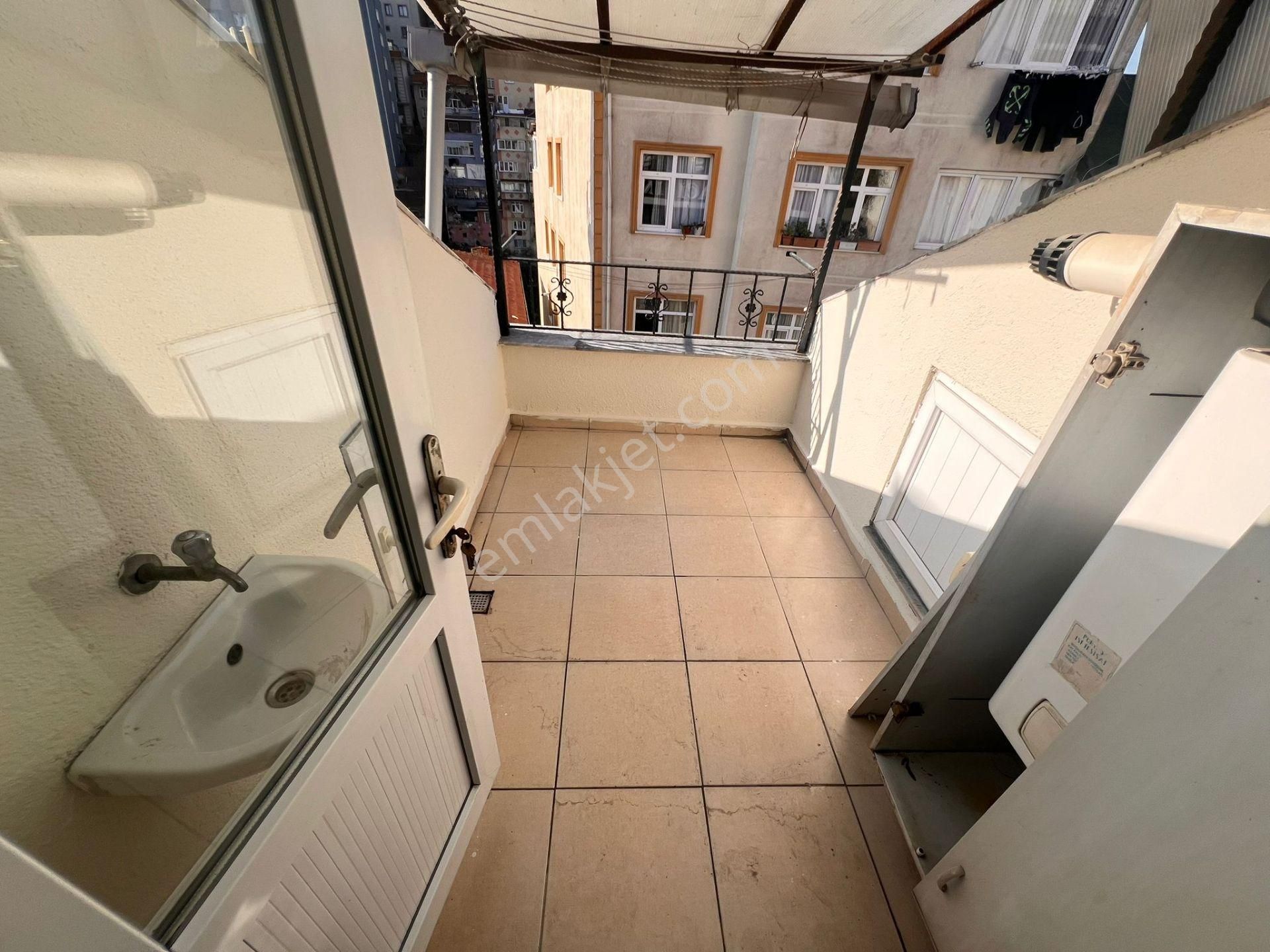 Çeliktepede,otobüs Durağına 2 Dk. 2+1 Kiralık Daire,artum'dan - Görsel 7