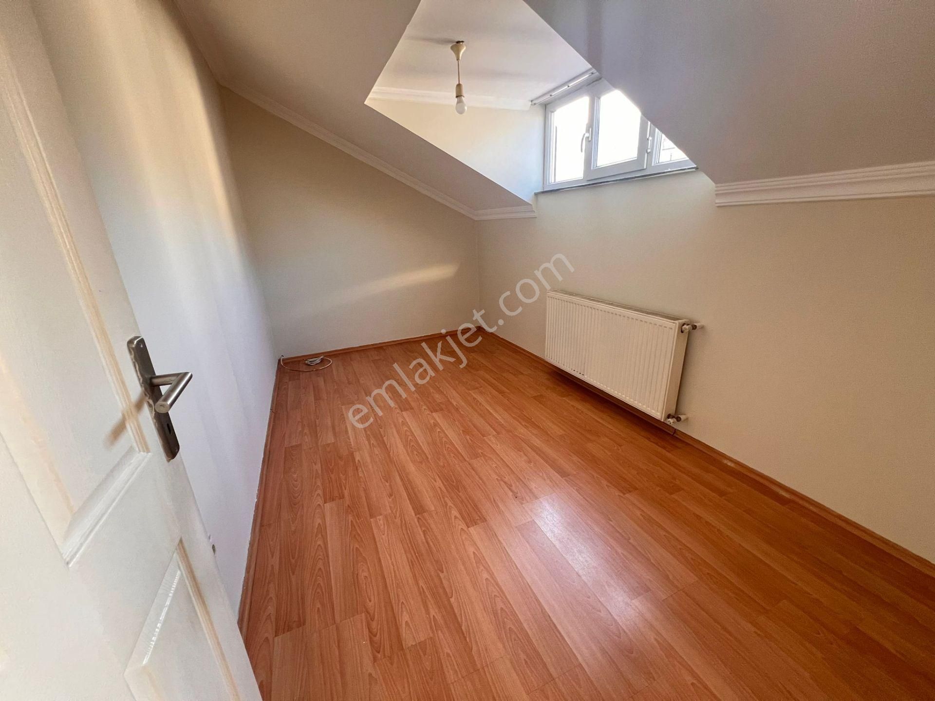 Çeliktepede,otobüs Durağına 2 Dk. 2+1 Kiralık Daire,artum'dan - Görsel 9