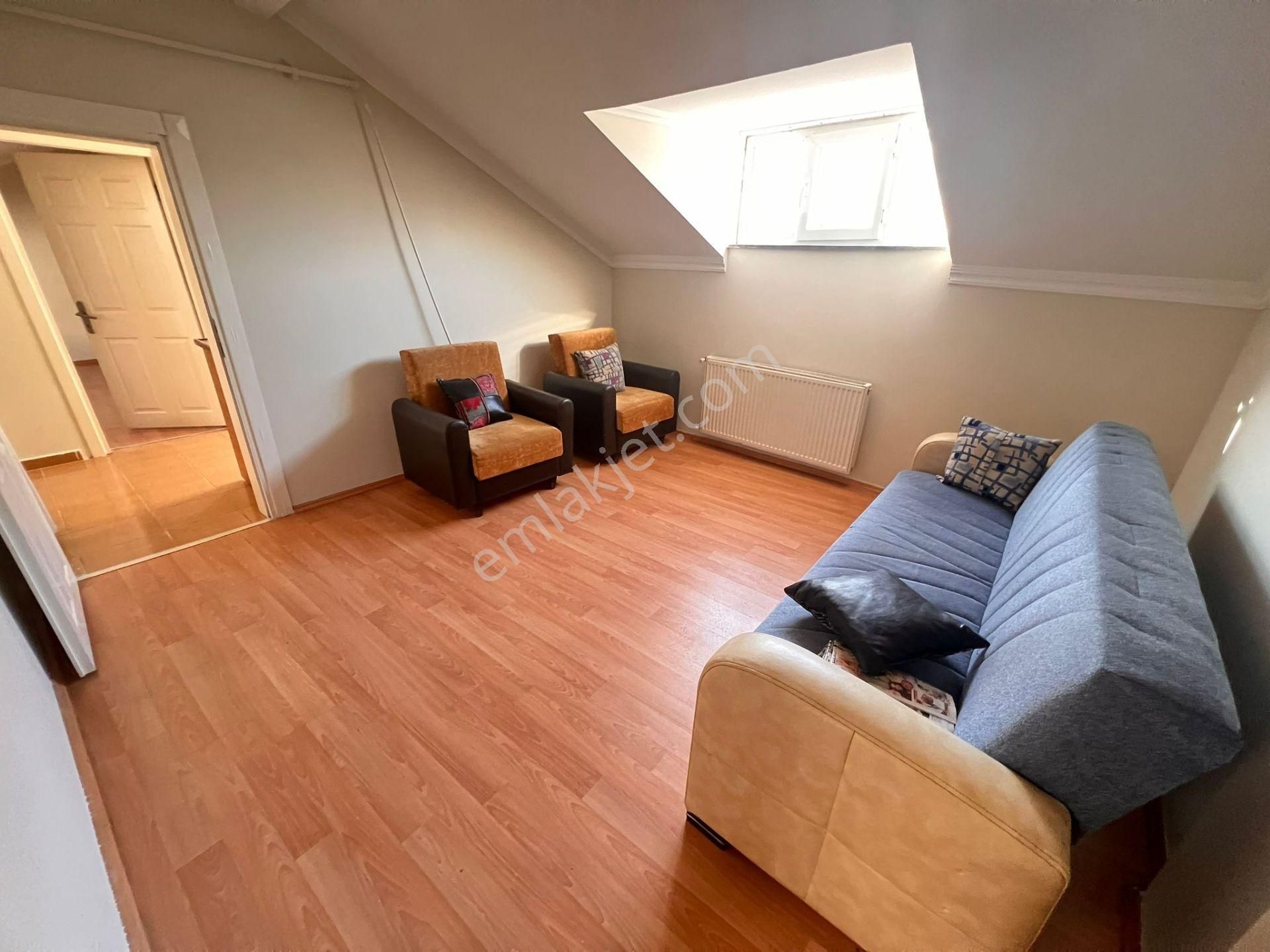 Çeliktepede,otobüs Durağına 2 Dk. 2+1 Kiralık Daire,artum'dan - Görsel 2