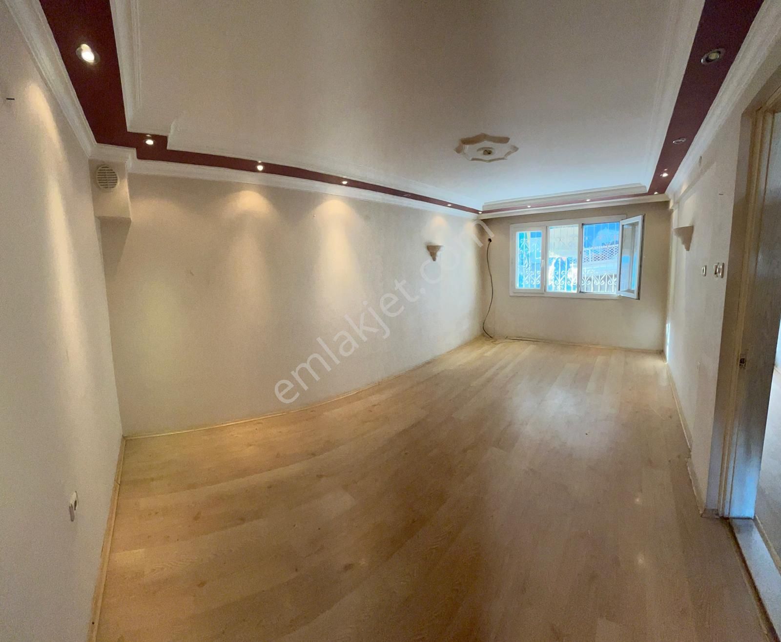 Bayraklı Çiçek Mah Temiz Kiralık 2+1 Daire