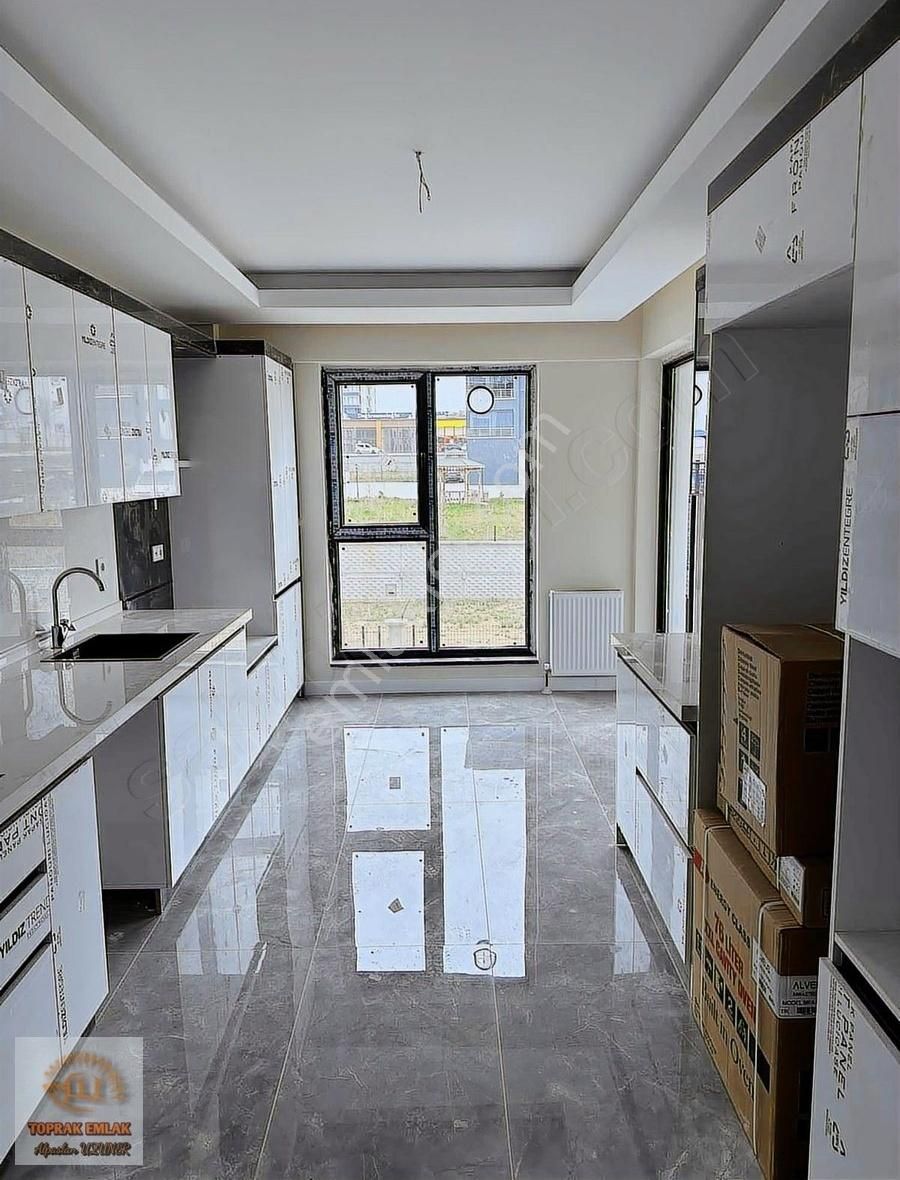 Toprak Emlak'tan Şentepe Değirmencioğlu Sitesinde Kiralık Daire