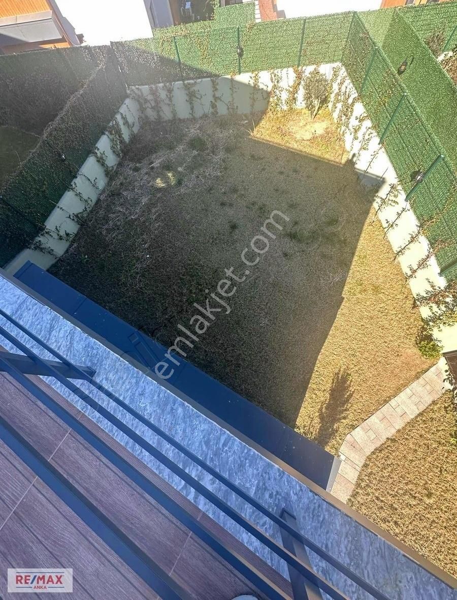 Soft Şile'de Müstakil Havuzlu Geniş Bahçeli 6+2 Tripleks - Görsel 3