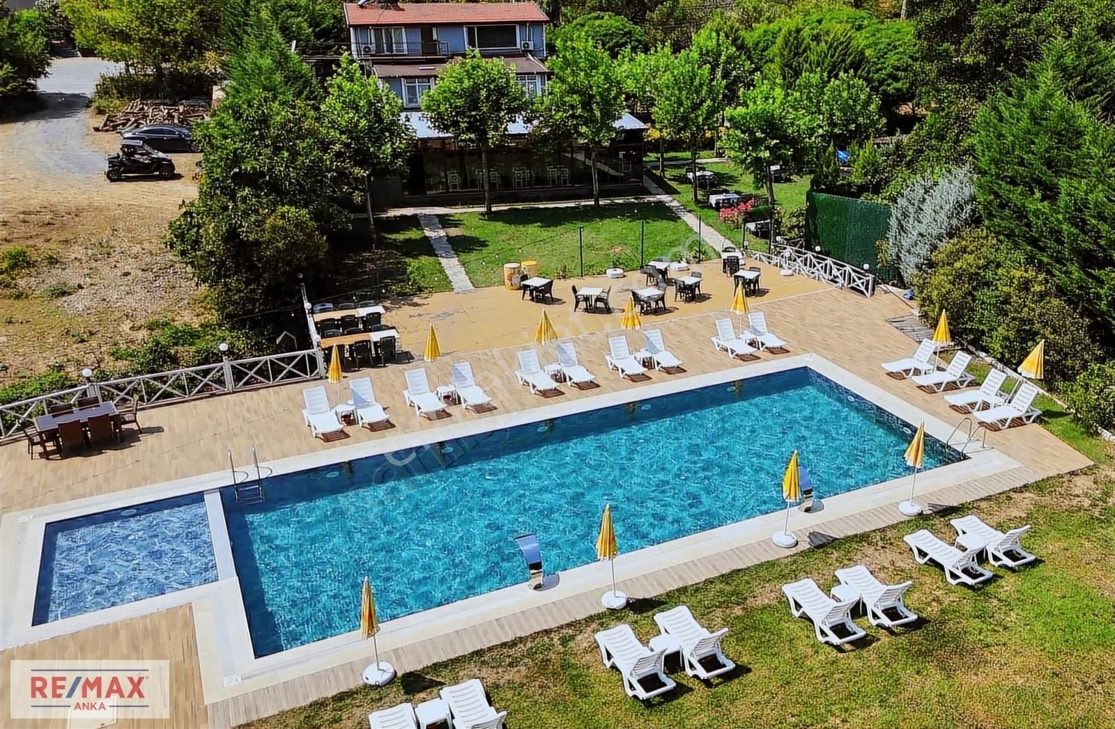 Şile'de Doğa İçerisinde Muazzam Güzellikte Satılık 6+2 Villa
