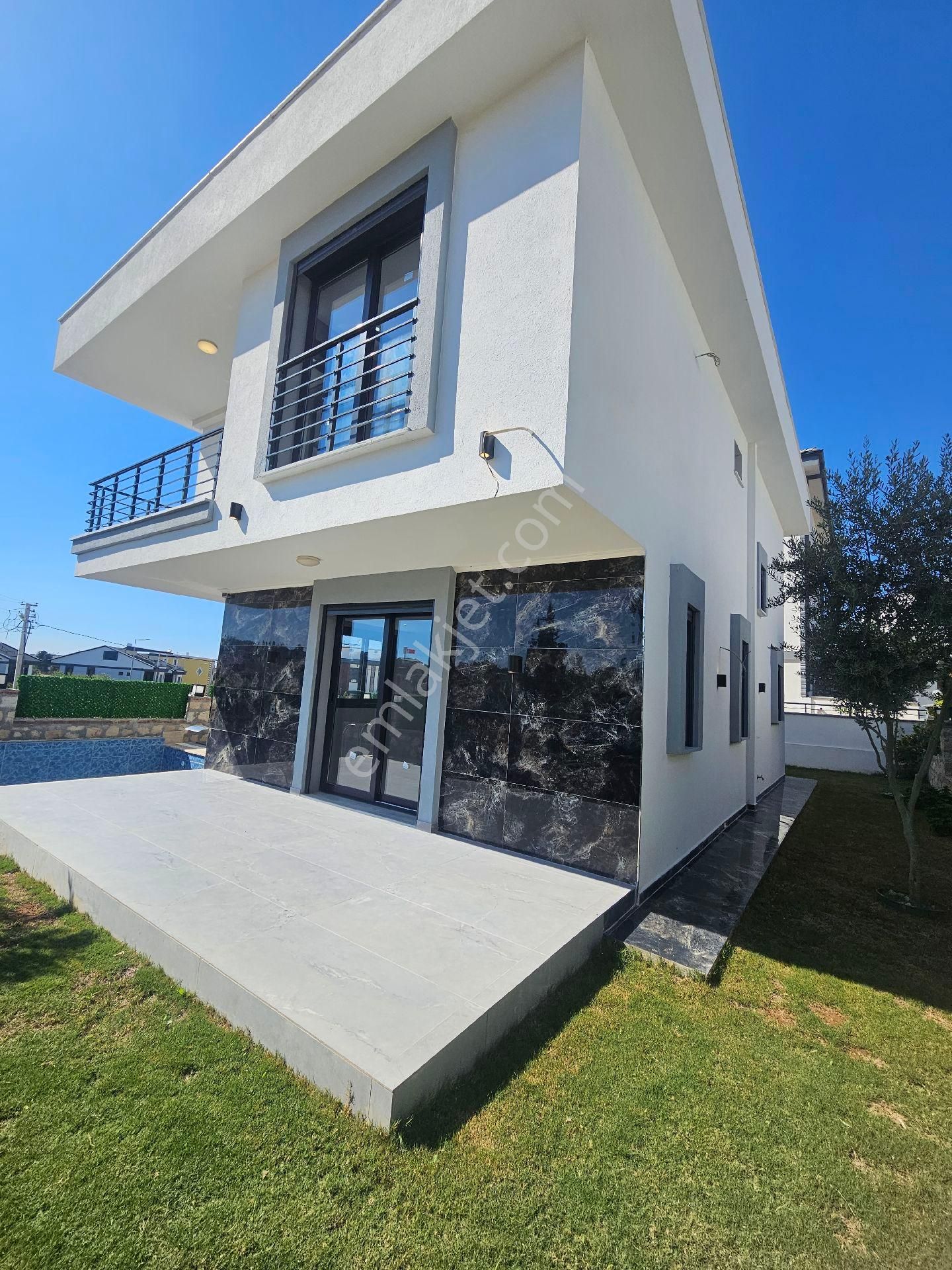 Didim'de Satılık Tam Müstakil Sıfır Havuzlu 3+1 Villa - Görsel 6