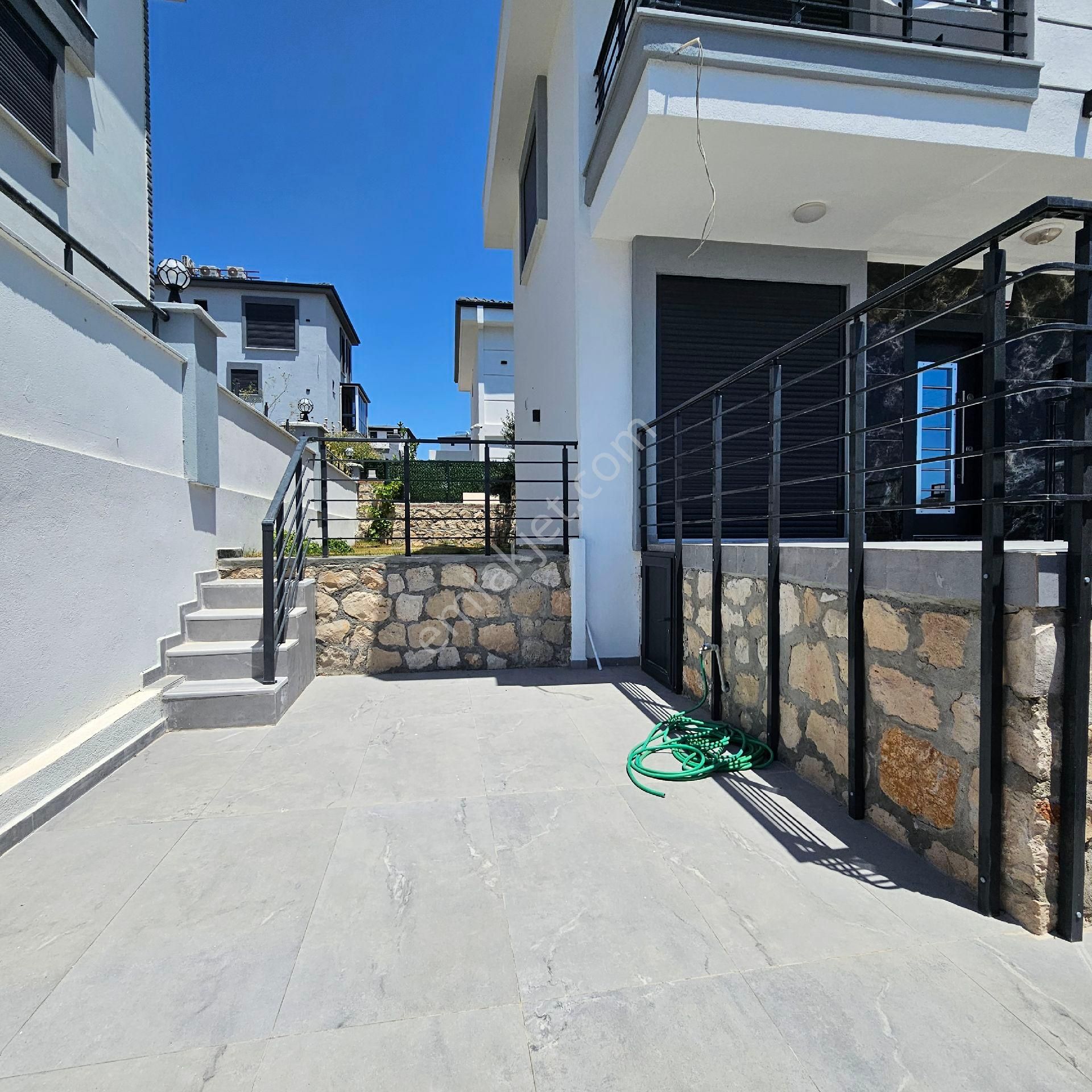 Didim'de Satılık Tam Müstakil Sıfır Havuzlu 3+1 Villa - Görsel 11