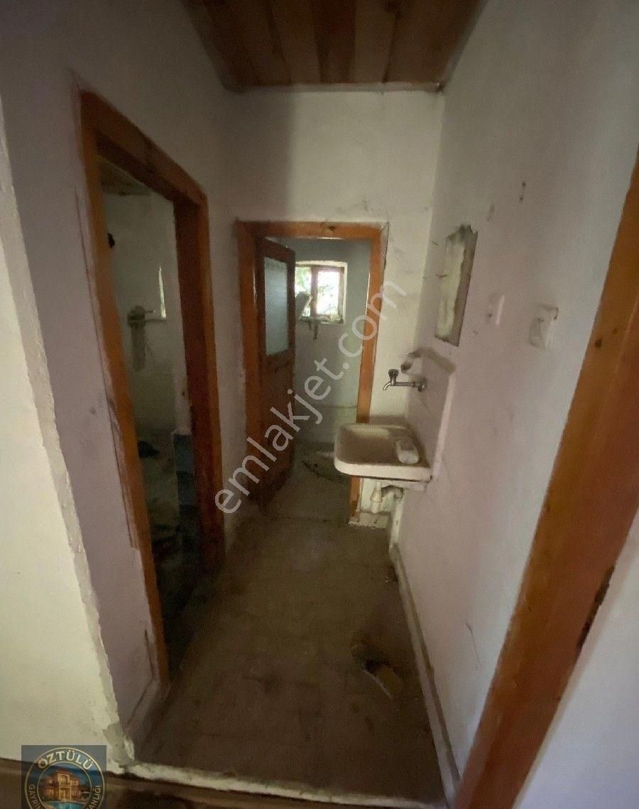 Öztülü Emlak'dan:burdur Gölhisar İbecikte Yerleşim İçi Tadilat İhtiyaçlı Müstakil Ev - Görsel 14