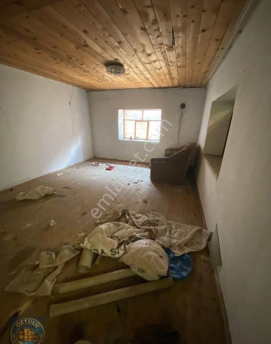 Öztülü Emlak'dan:burdur Gölhisar İbecikte Yerleşim İçi Tadilat İhtiyaçlı Müstakil Ev - Görsel 26