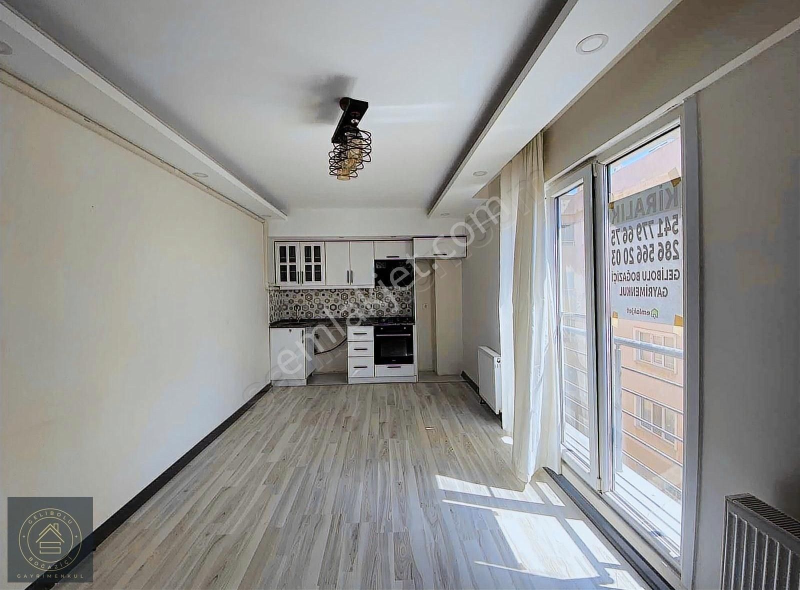 Gelibolu Salı Pazarı Civarında Yeni Binada Kiralık 1+1