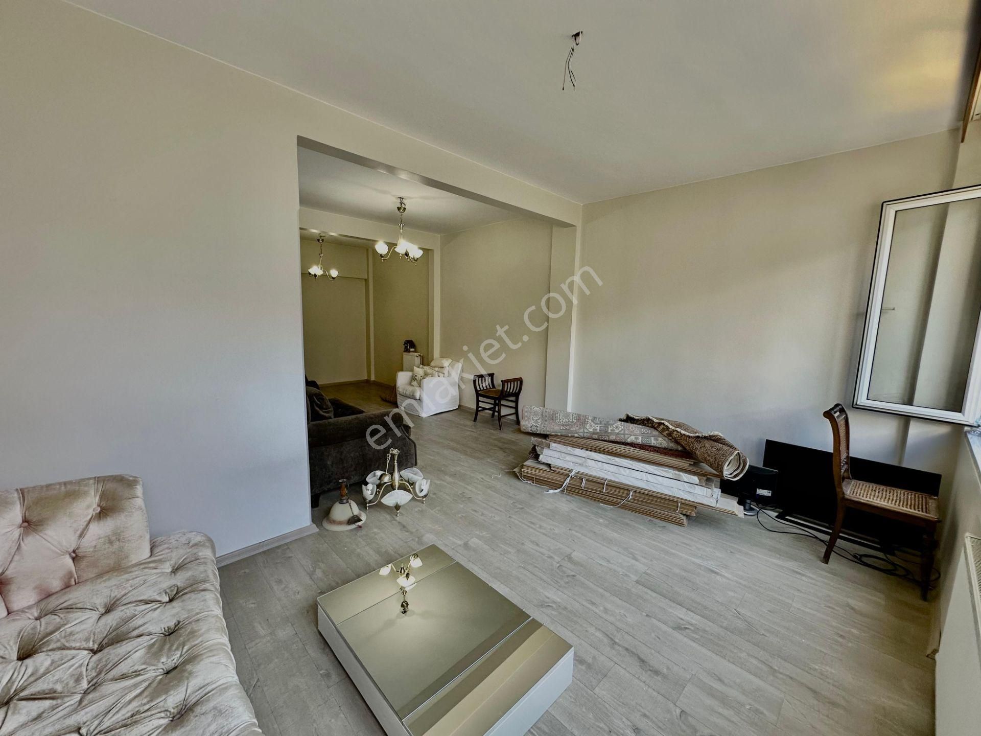 Pegaas'tan Valikonağı'nda 2+1 Satılık Ara Kat Tadilatlı Daire - Görsel 3