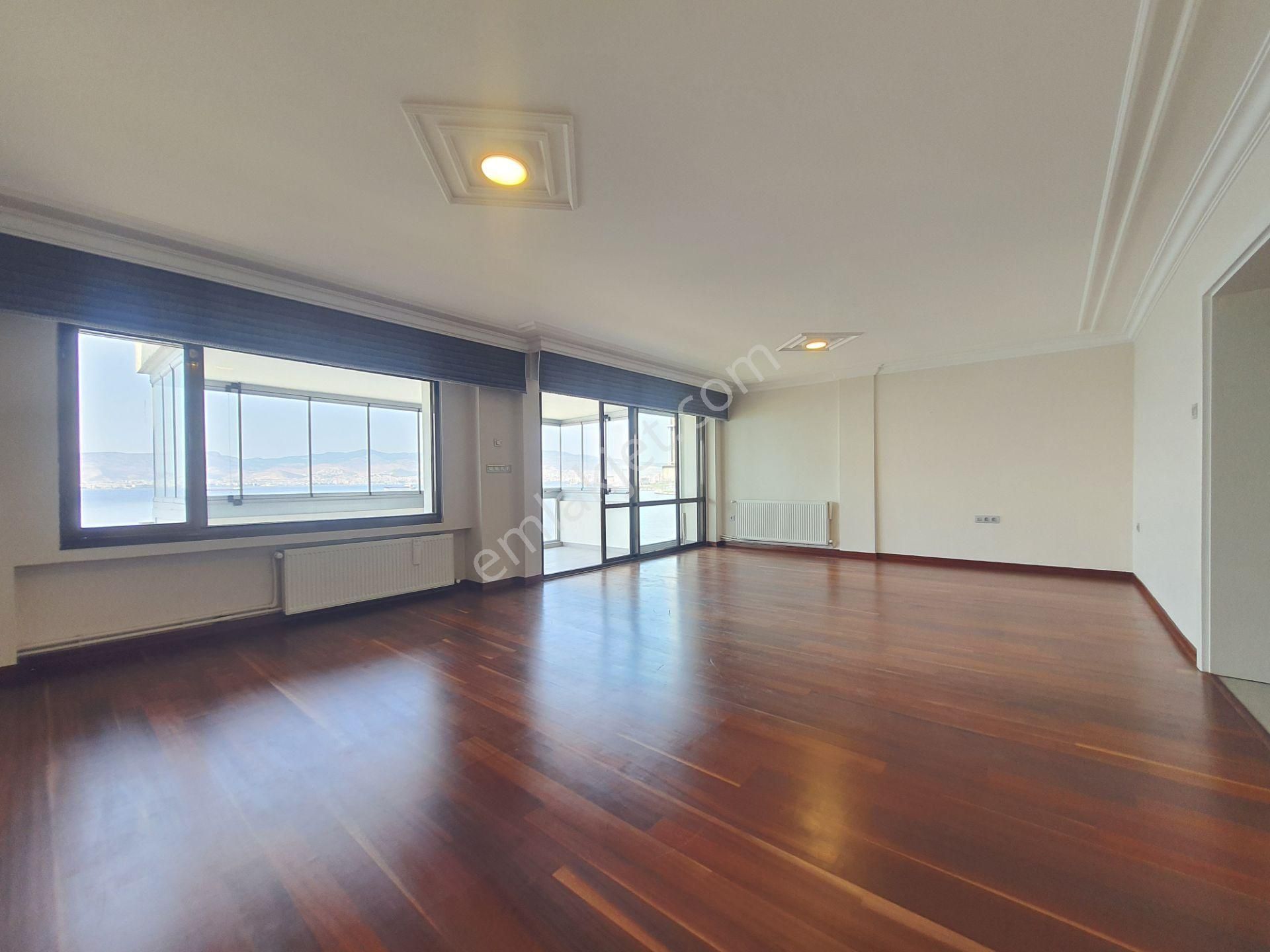 İzmir Karataş'ta Deniz Manzaralı 3+1 Satılık Lüks Yalı Dairesi - Görsel 11