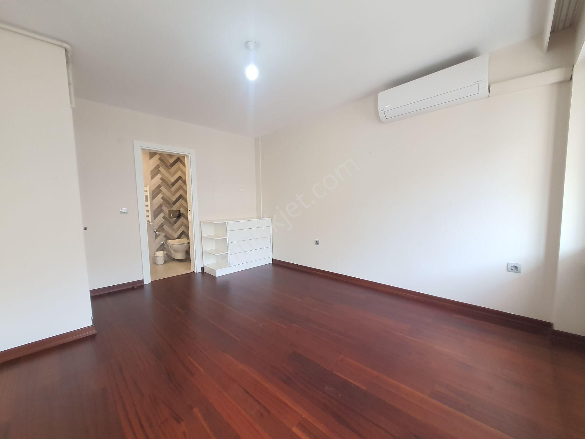 İzmir Karataş'ta Deniz Manzaralı 3+1 Satılık Lüks Yalı Dairesi - Görsel 24