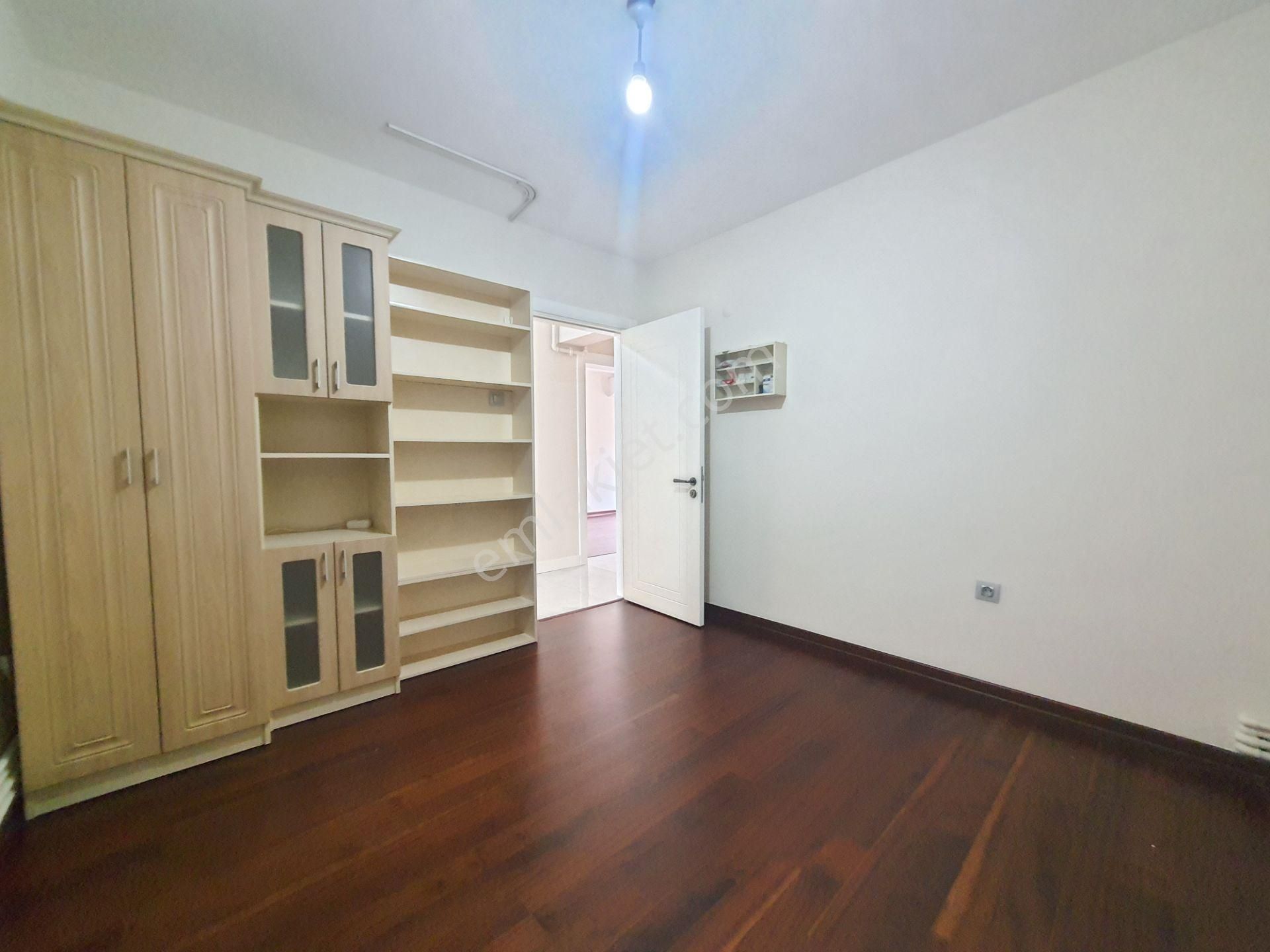 İzmir Karataş'ta Deniz Manzaralı 3+1 Satılık Lüks Yalı Dairesi - Görsel 31