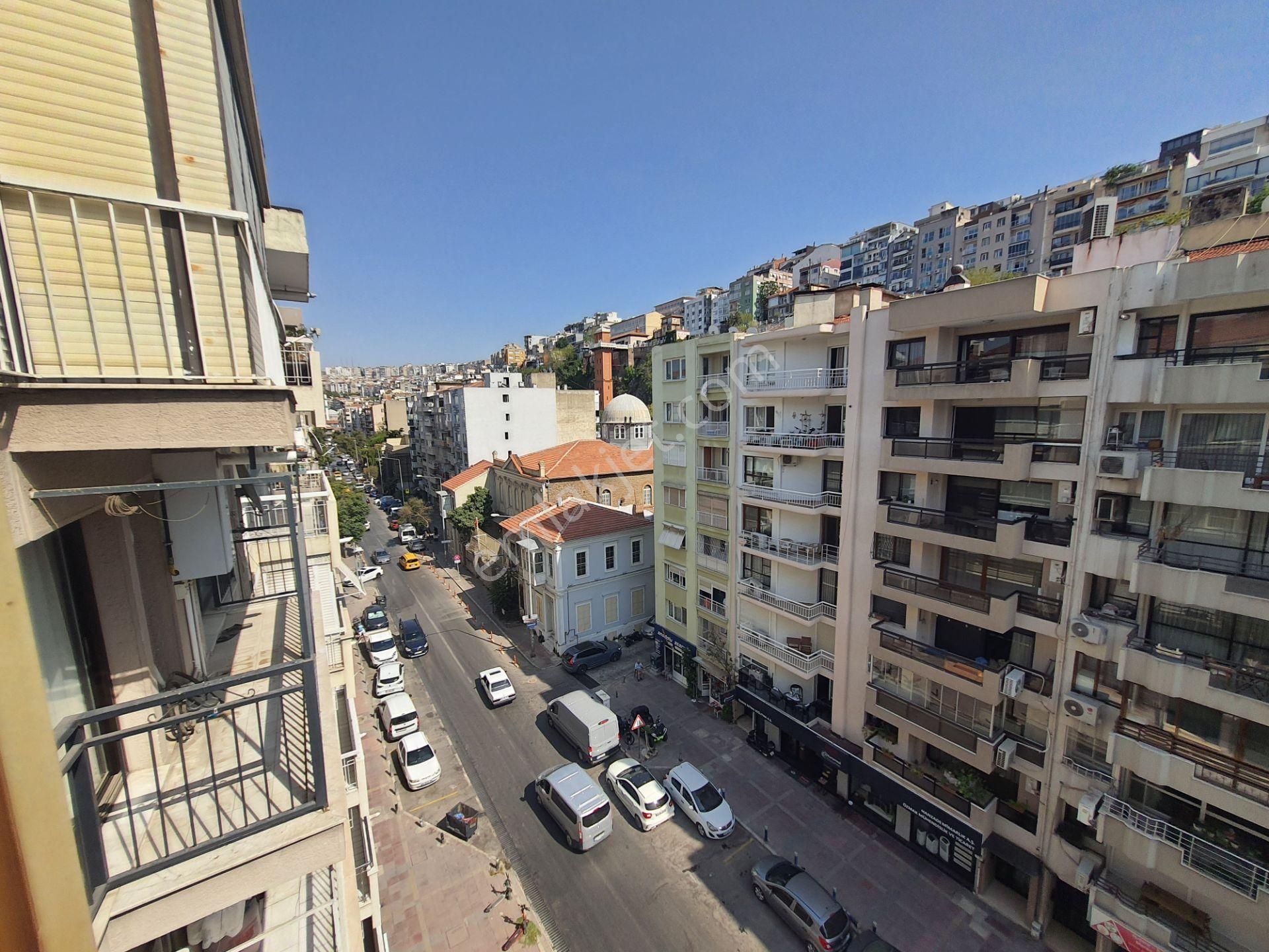 İzmir Karataş'ta Deniz Manzaralı 3+1 Satılık Lüks Yalı Dairesi - Görsel 35