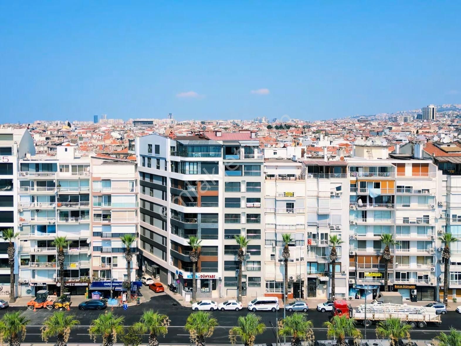 Karşıyaka Yalı Tuna Mah.deniz Manzaralı Satılık Dubleks Daire