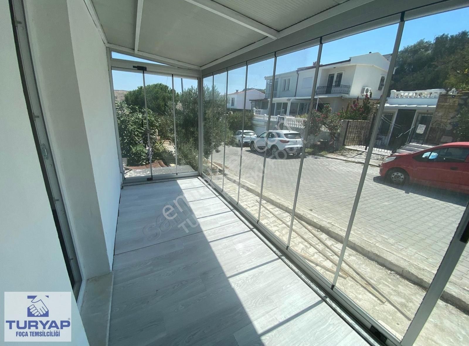 Denizkent'te Harika Deniz Manzarasına Sahip 3+1 Geniş Villa - Görsel 3